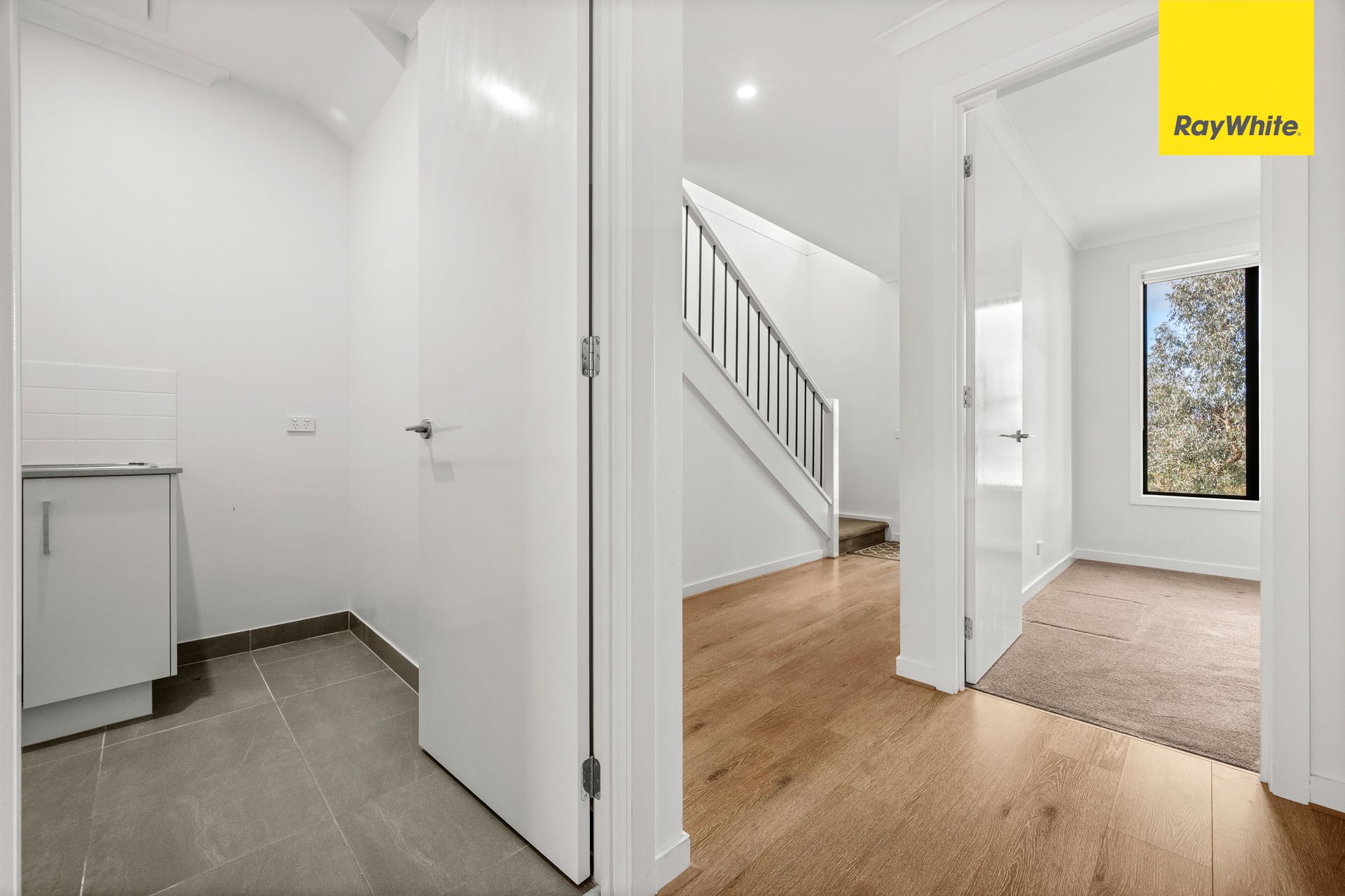 58 Fulham Crescent — photo 3 of 19