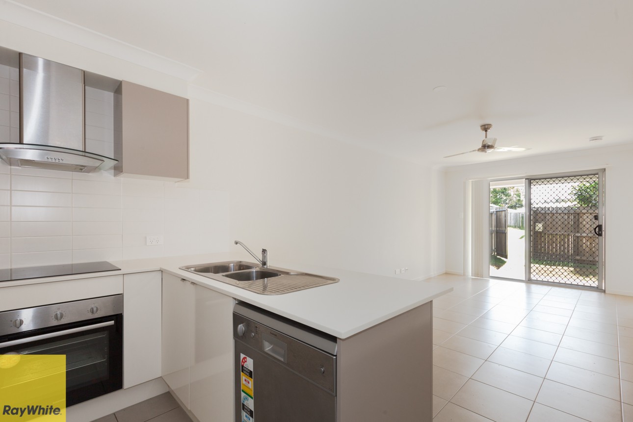 2/17 Spruce Street, Loganlea, QLD 4131