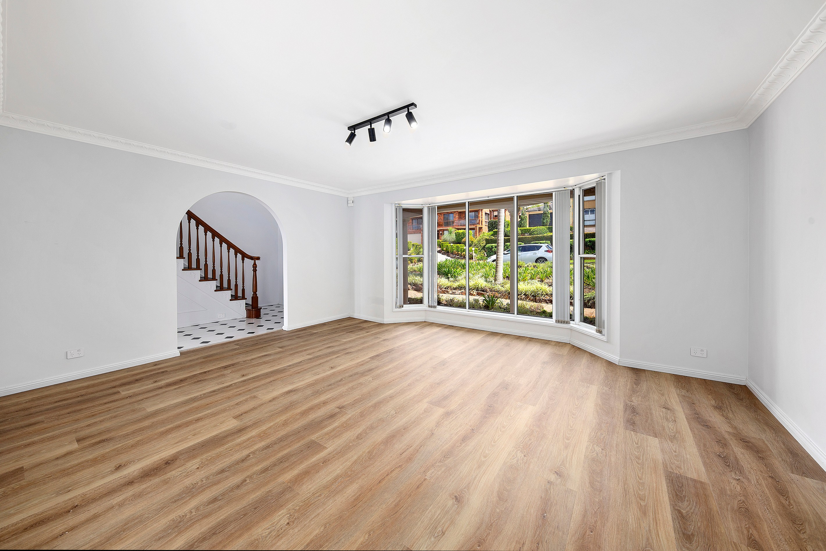4 Redman Avenue, Illawong, NSW 2234