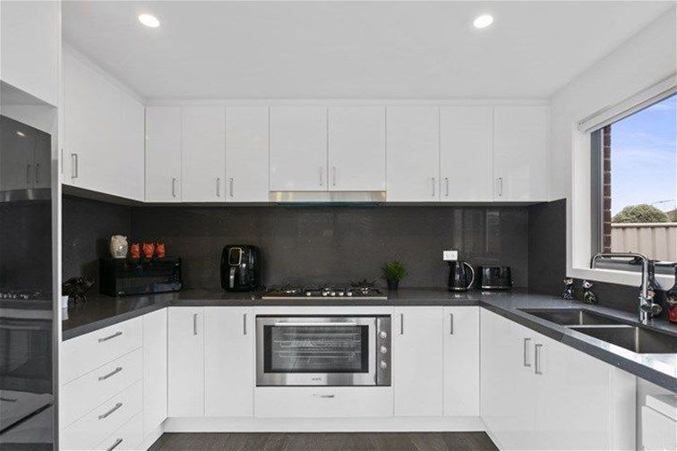 23B Castleton Avenue, Tarneit, VIC 3029
