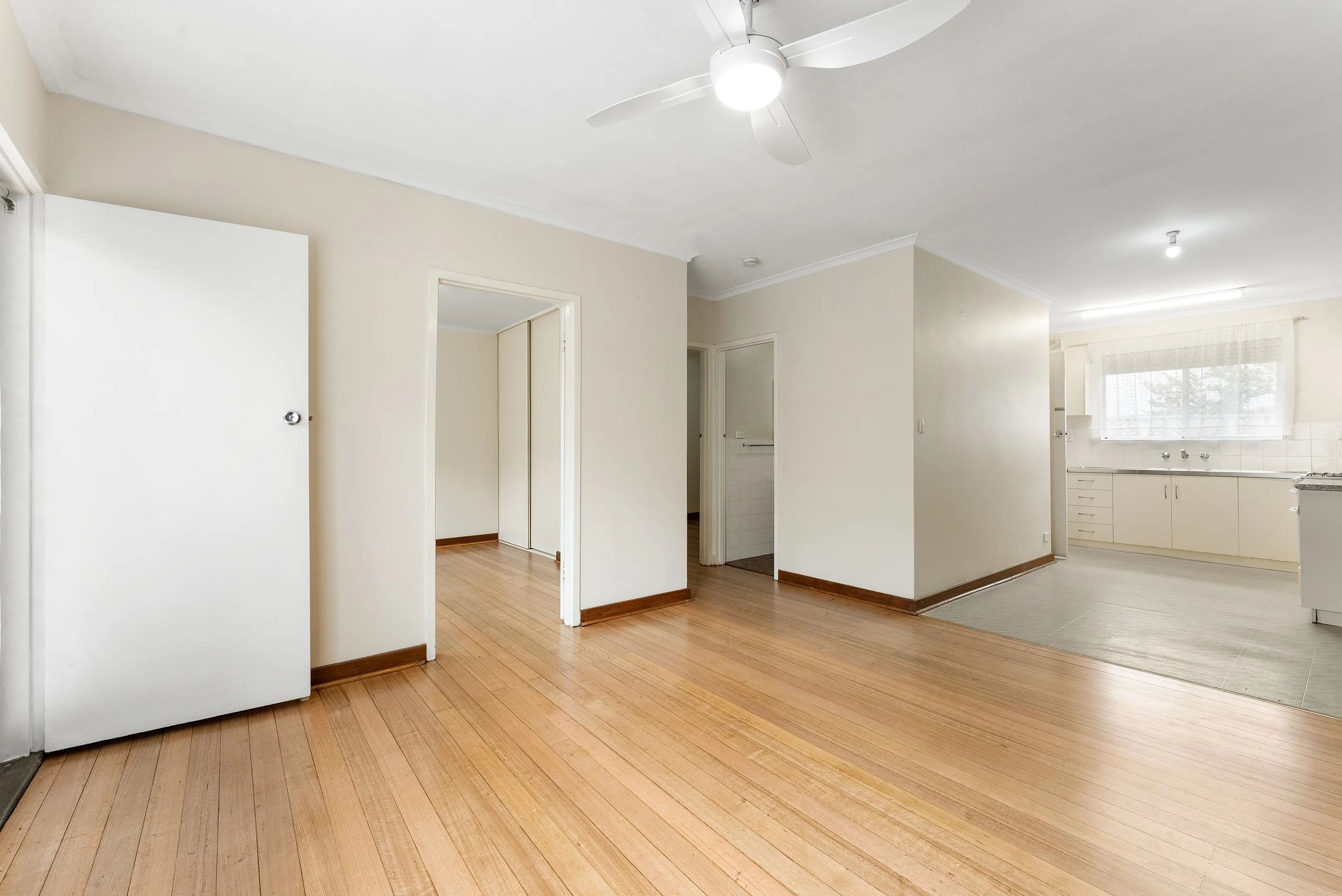 2/27 Milton Avenue, Clearview, SA 5085