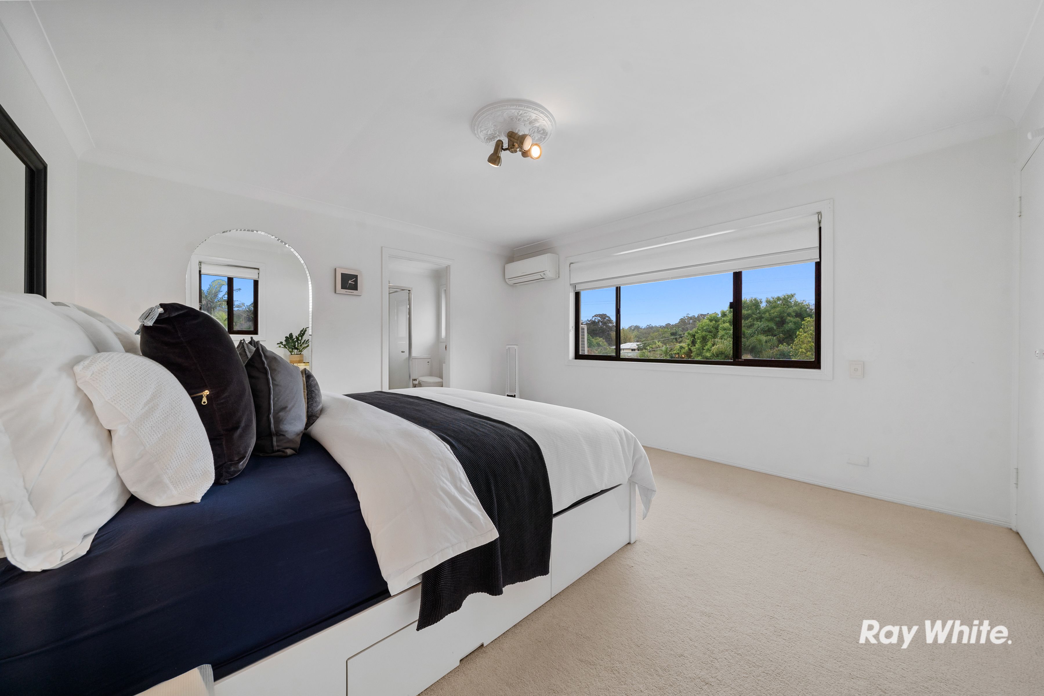 2 Kent Close — photo 16 of 30