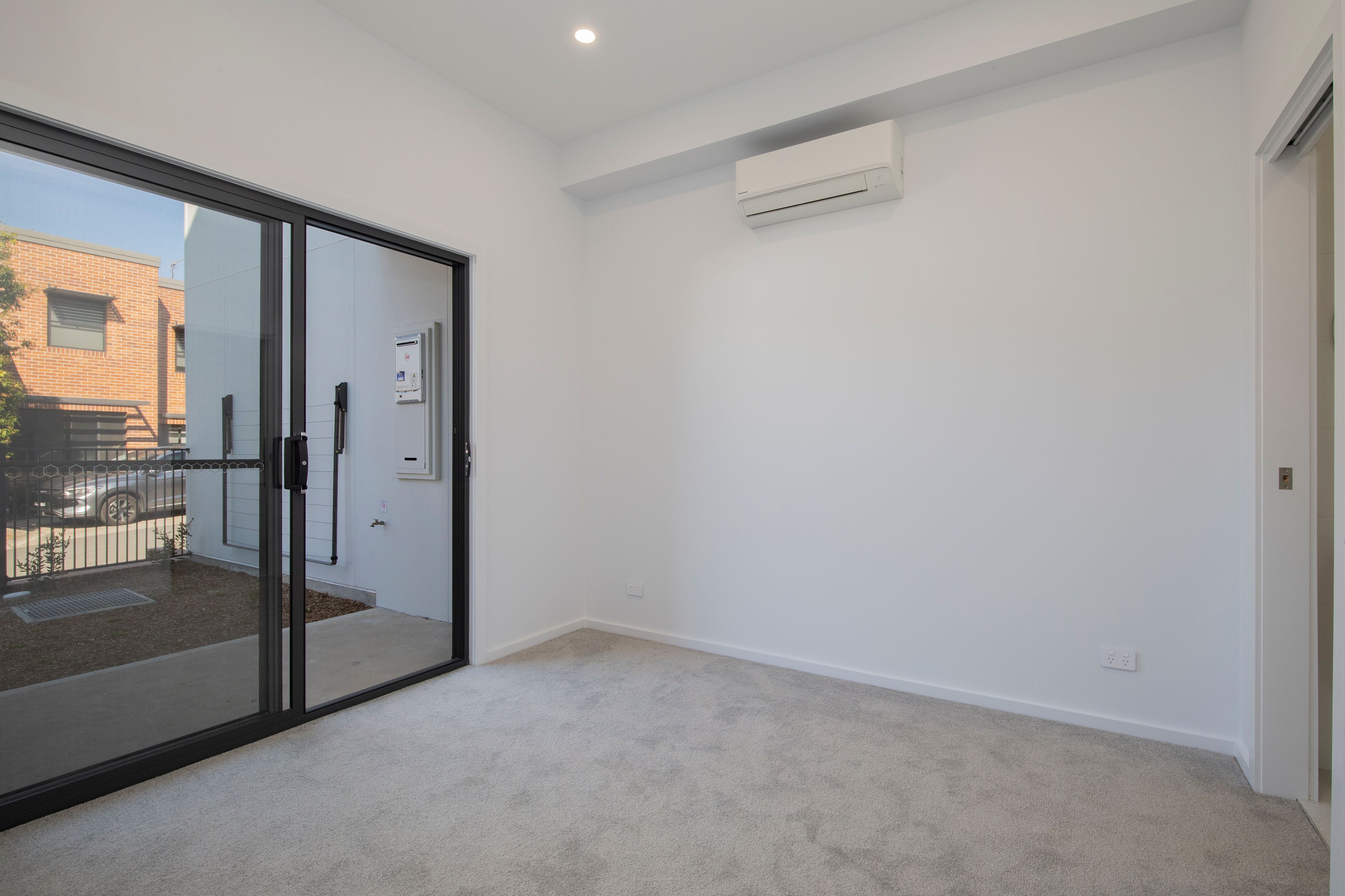 2/2 Corymbia Way — photo 6 of 15