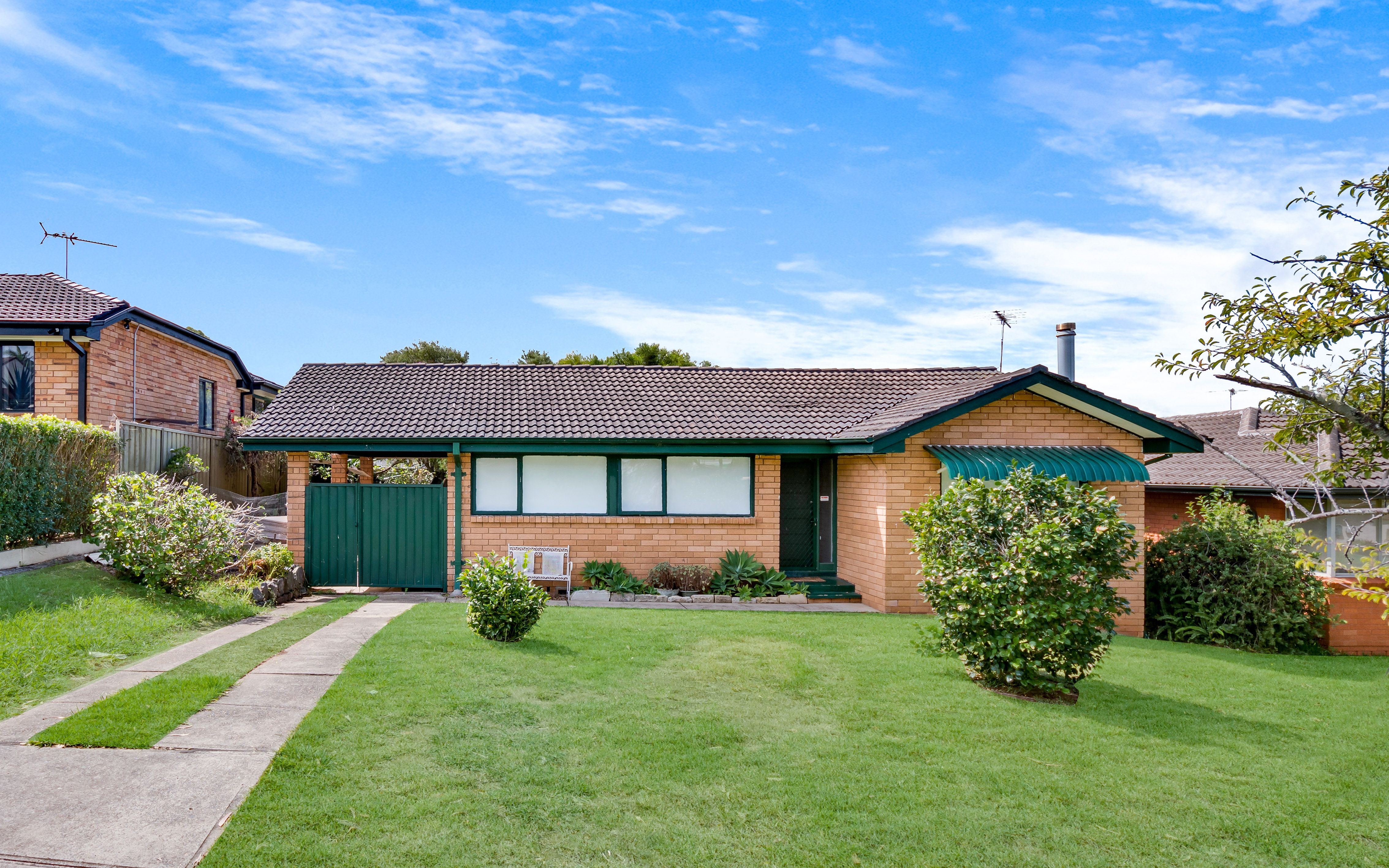 30 Poplar Crescent, Bradbury NSW 2560
