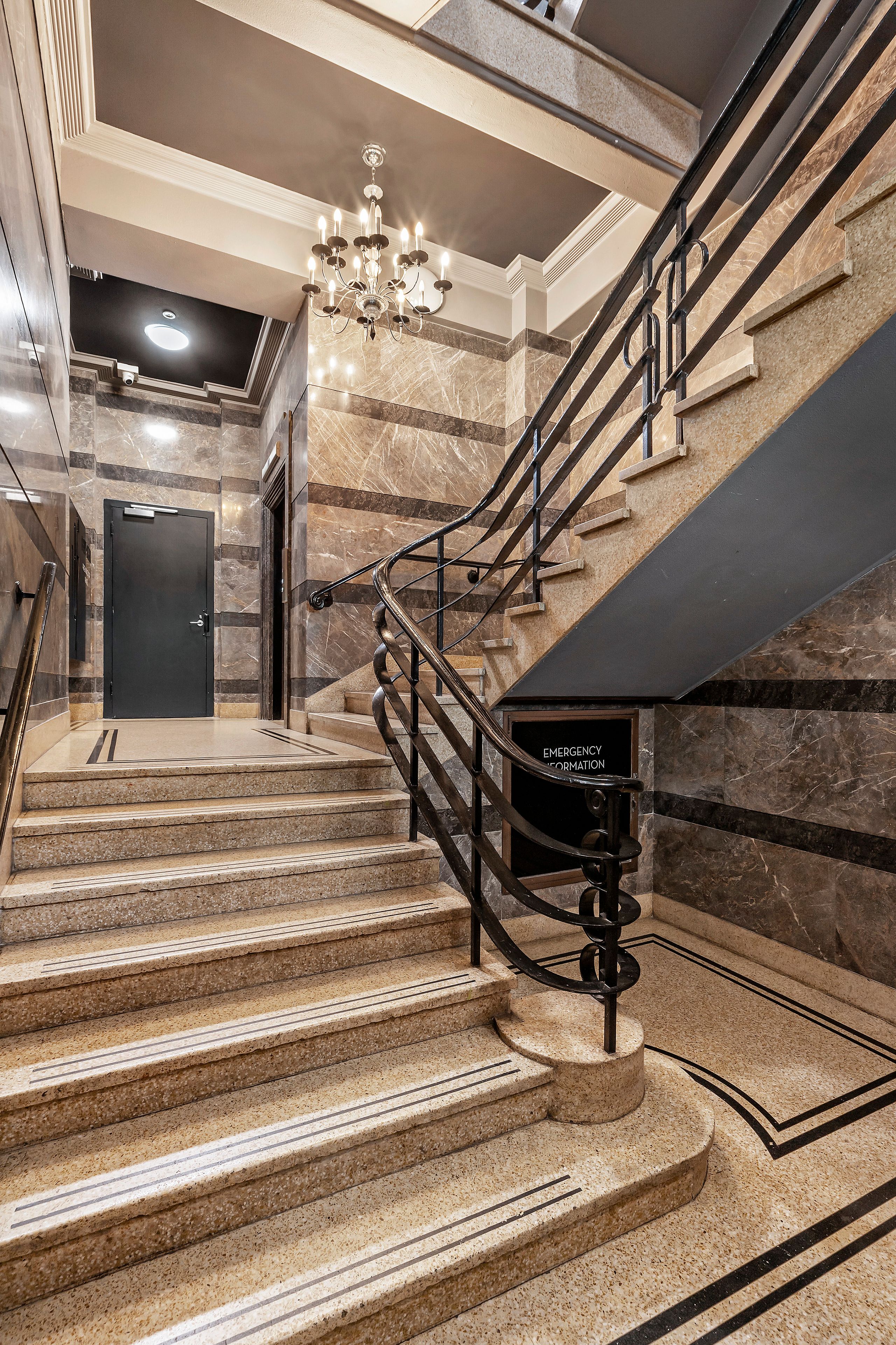 2A/187 Collins Street — photo 9 of 10