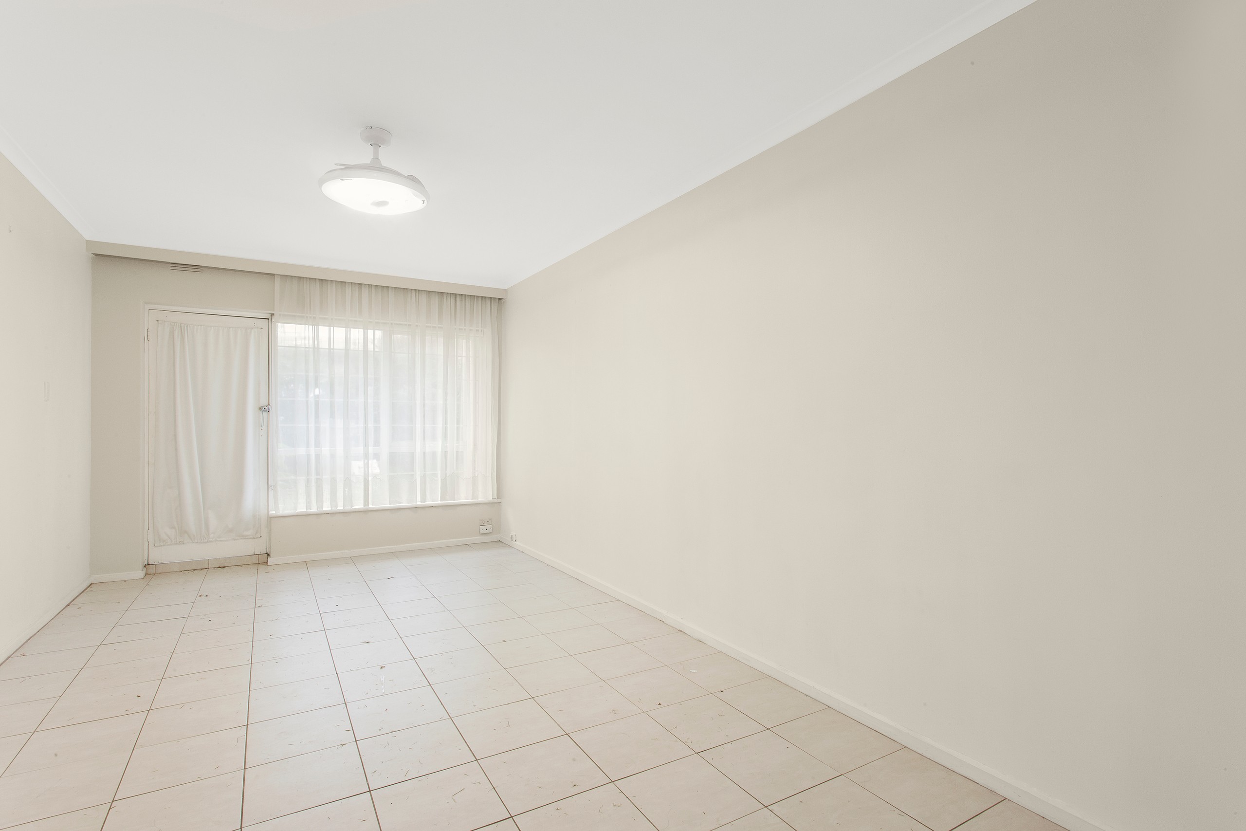 2/8 Rosstown Road, Carnegie, VIC 3163
