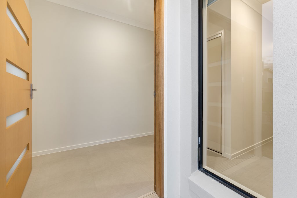 63 Dianthus Place, Calamvale, QLD 4116