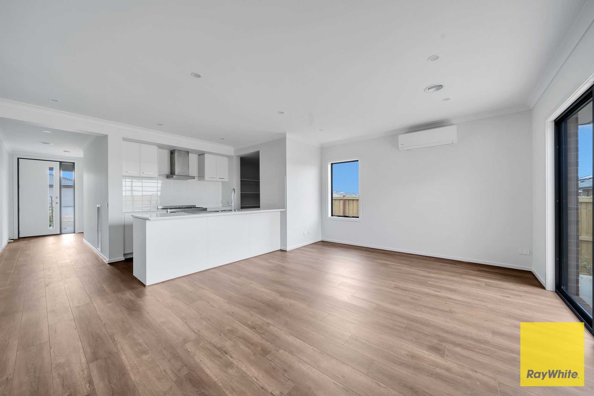 15 Fieldia Road — photo 4 of 13