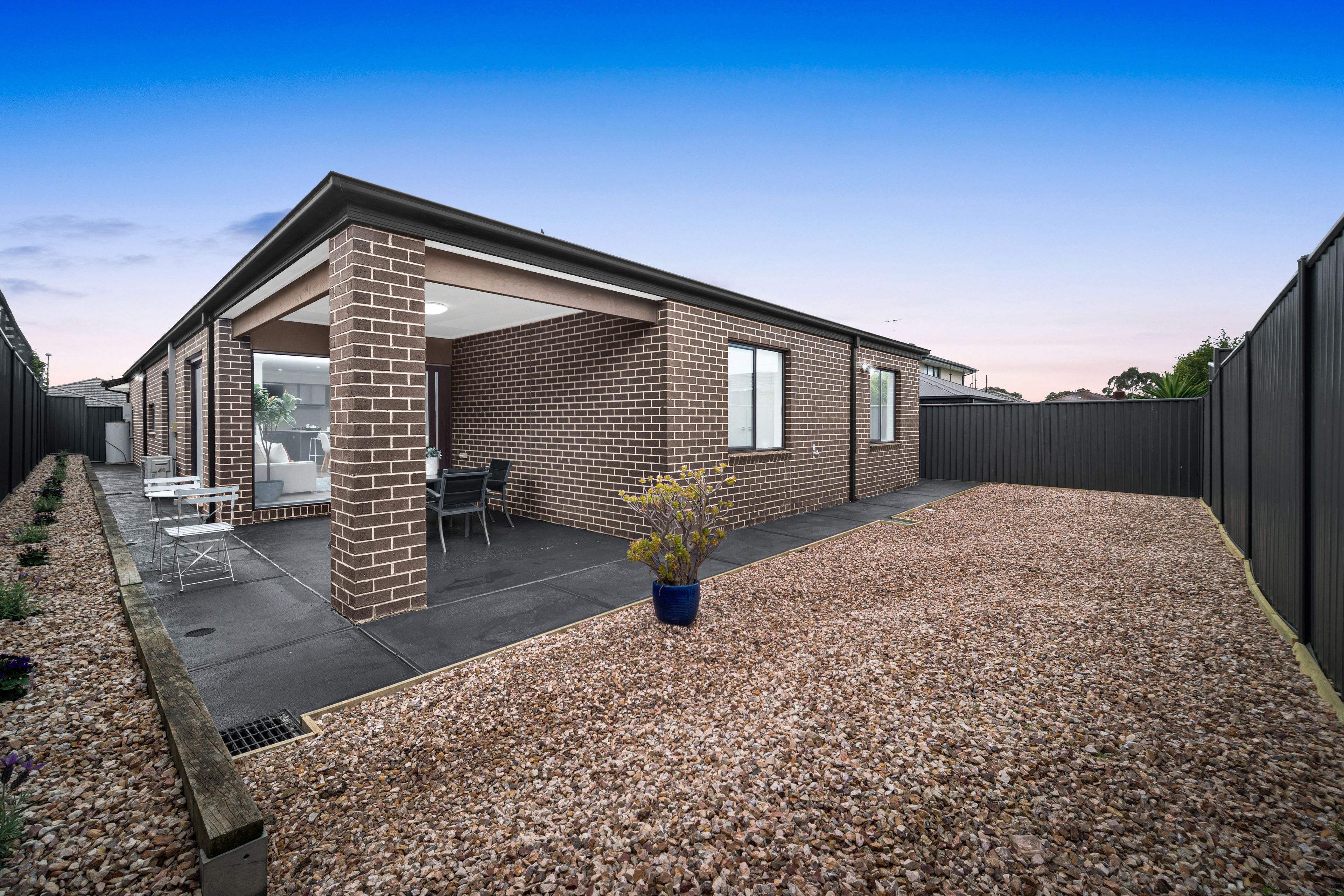 11 Murrayfield Street — photo 13 of 18