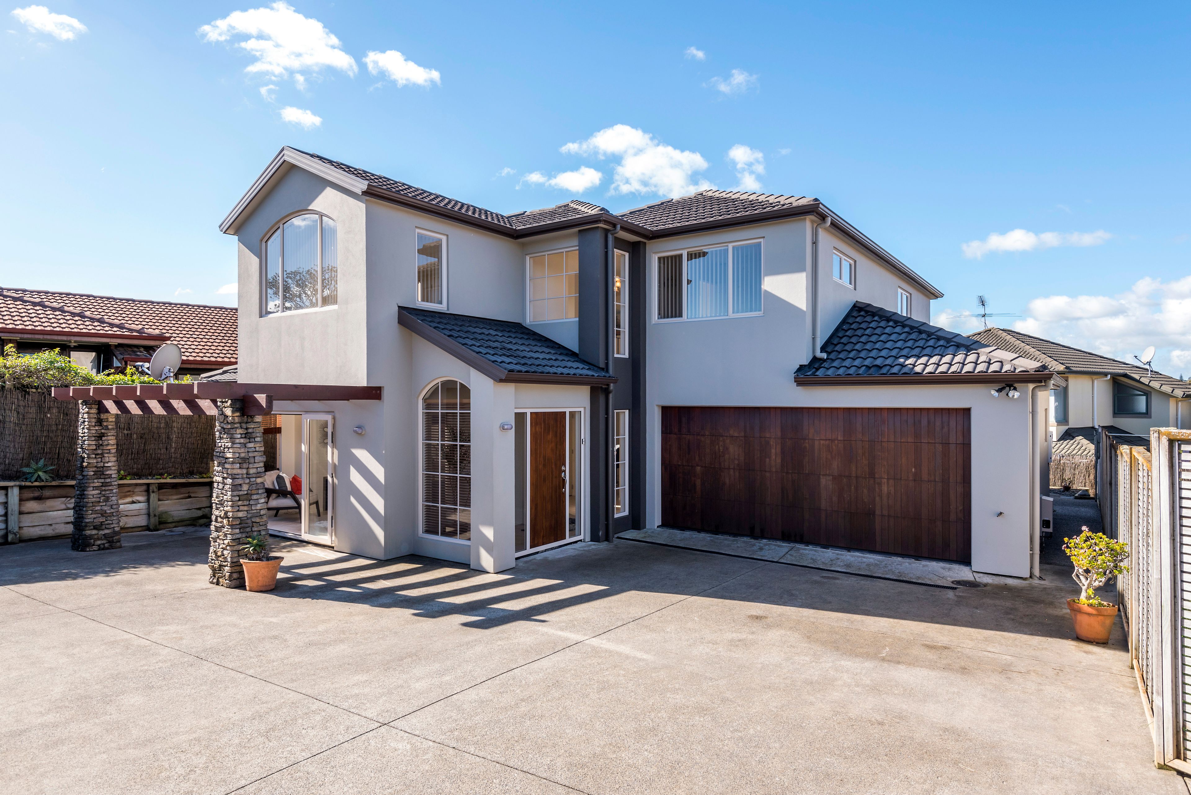 15 The Rosebowl, Sunnyhills, Manukau City 2010 Sold House Ray White