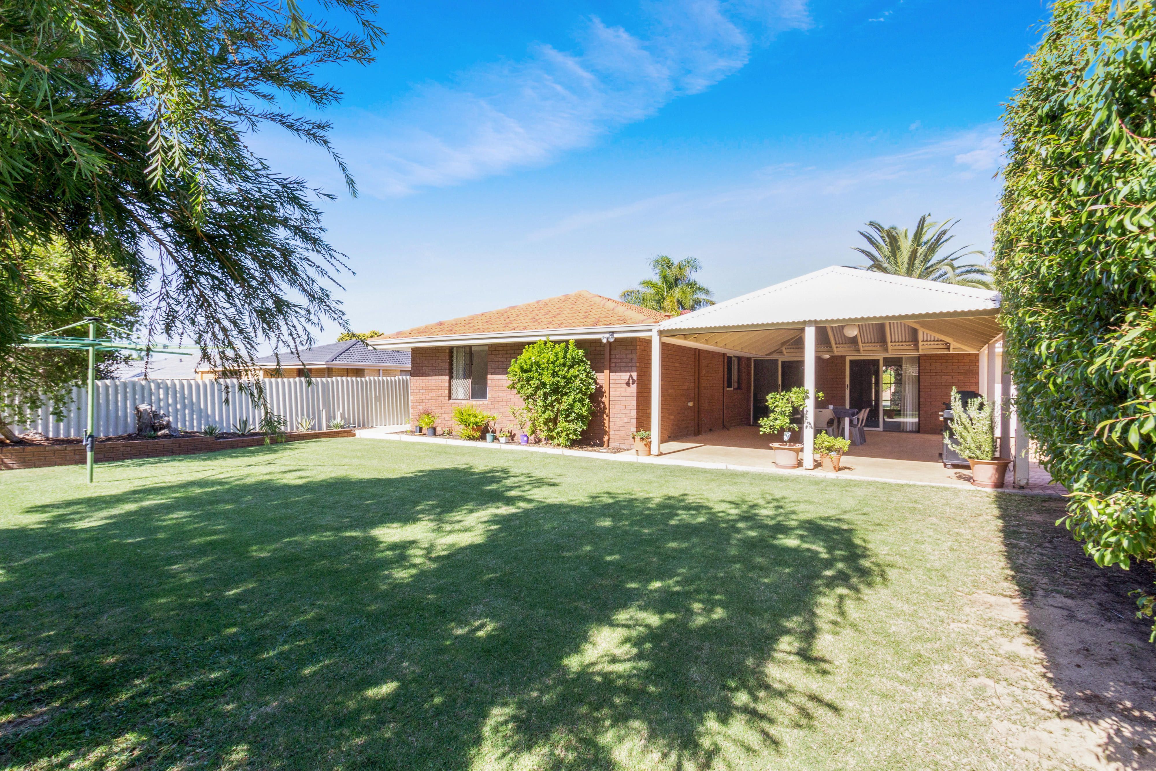 7 Coventry Court, Kingsley, WA 6026