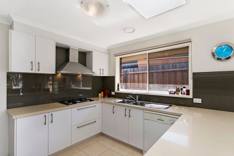 13 County Drive, Berwick, VIC 3806