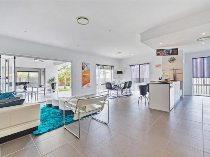 11 Conestoga Way, Upper Coomera, QLD 4209
