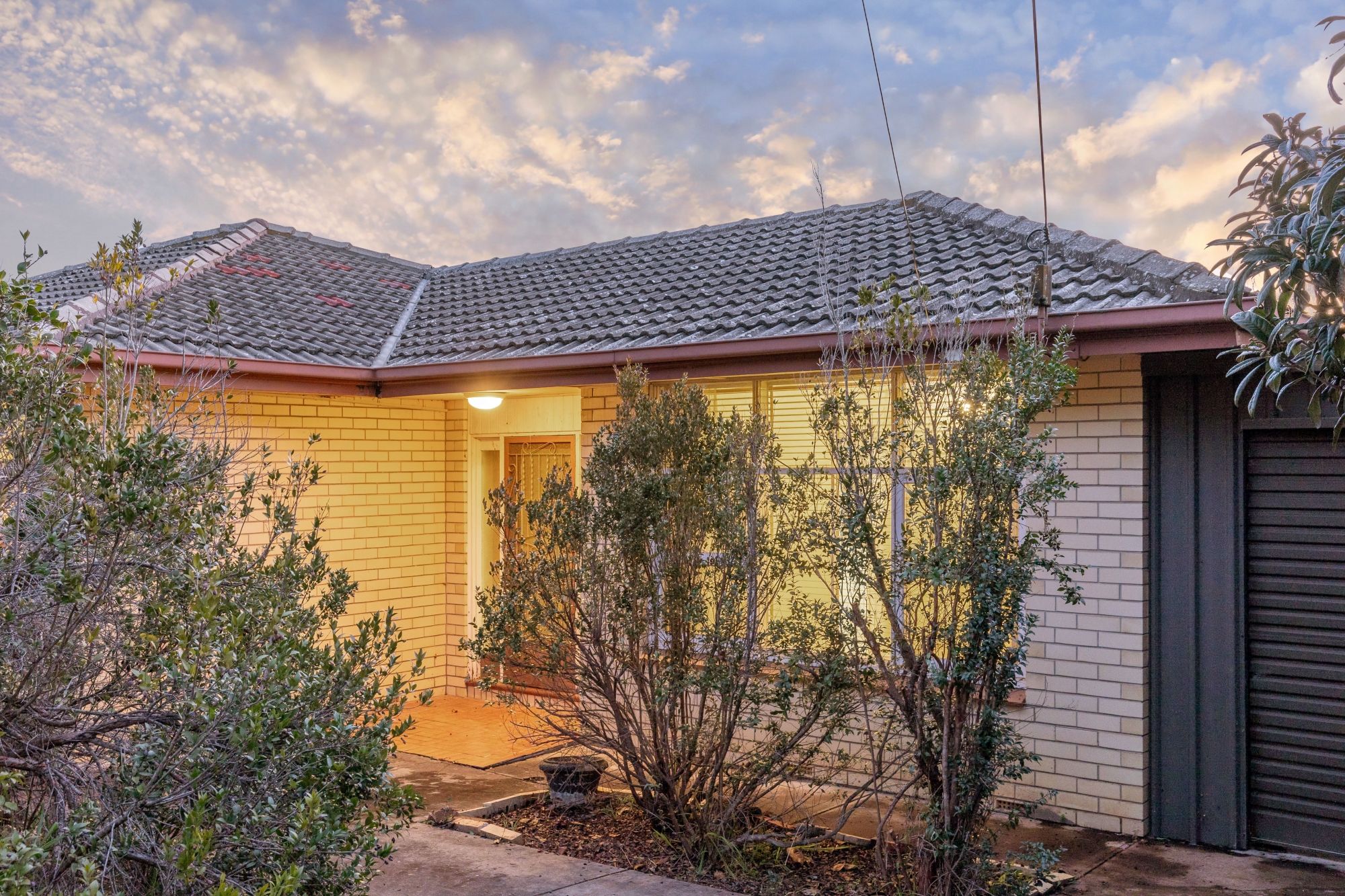 19 Roundaway Crescent, O'Halloran Hill, SA 5158