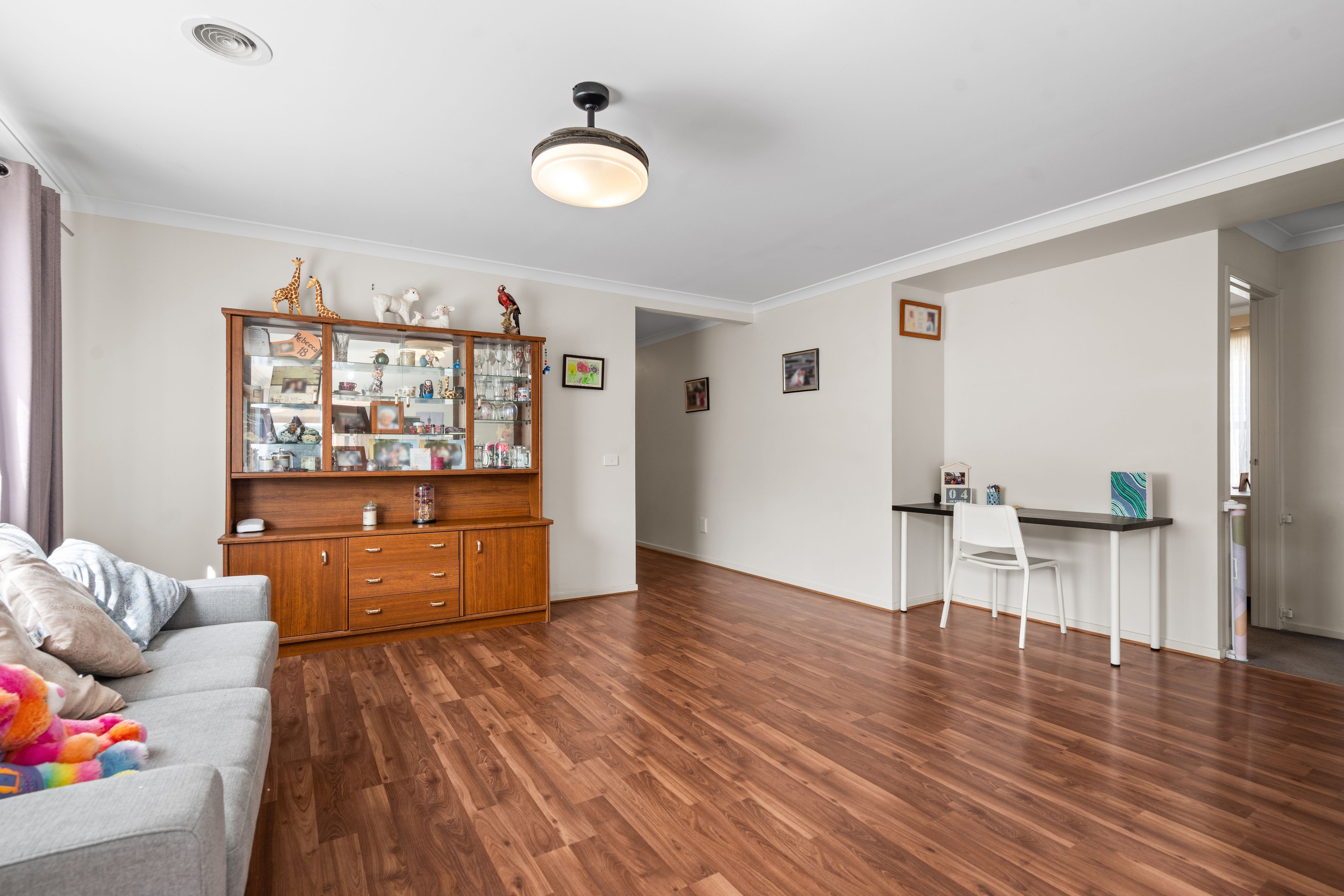 15 Stoneleigh Road — photo 10 of 23