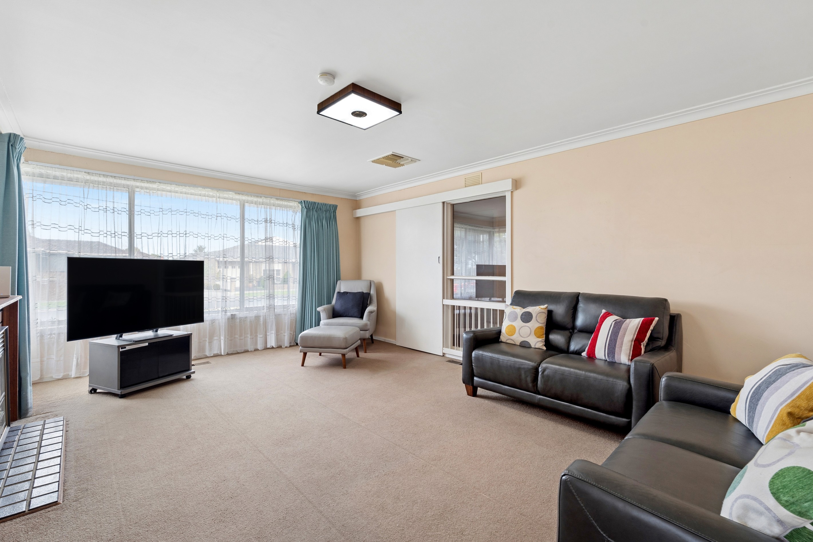 6 Hickford Street, Reservoir, VIC 3073