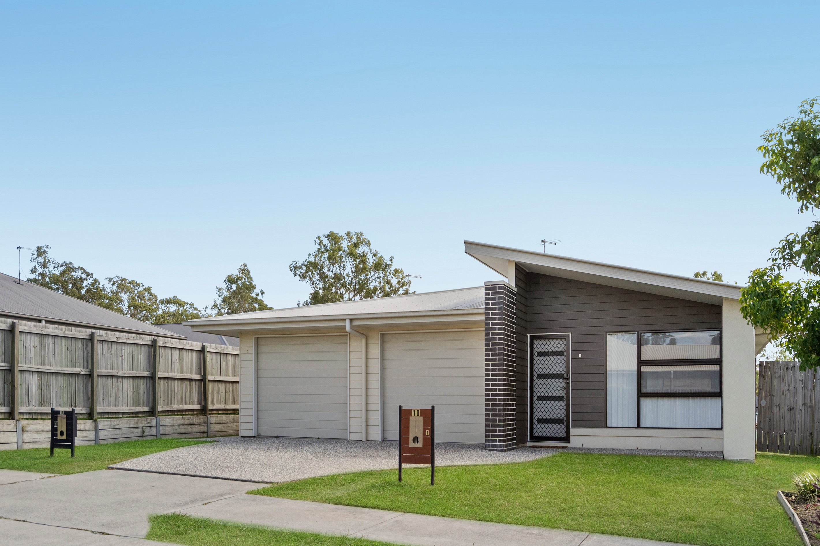 10 Langley Close, Redbank Plains, QLD 4301