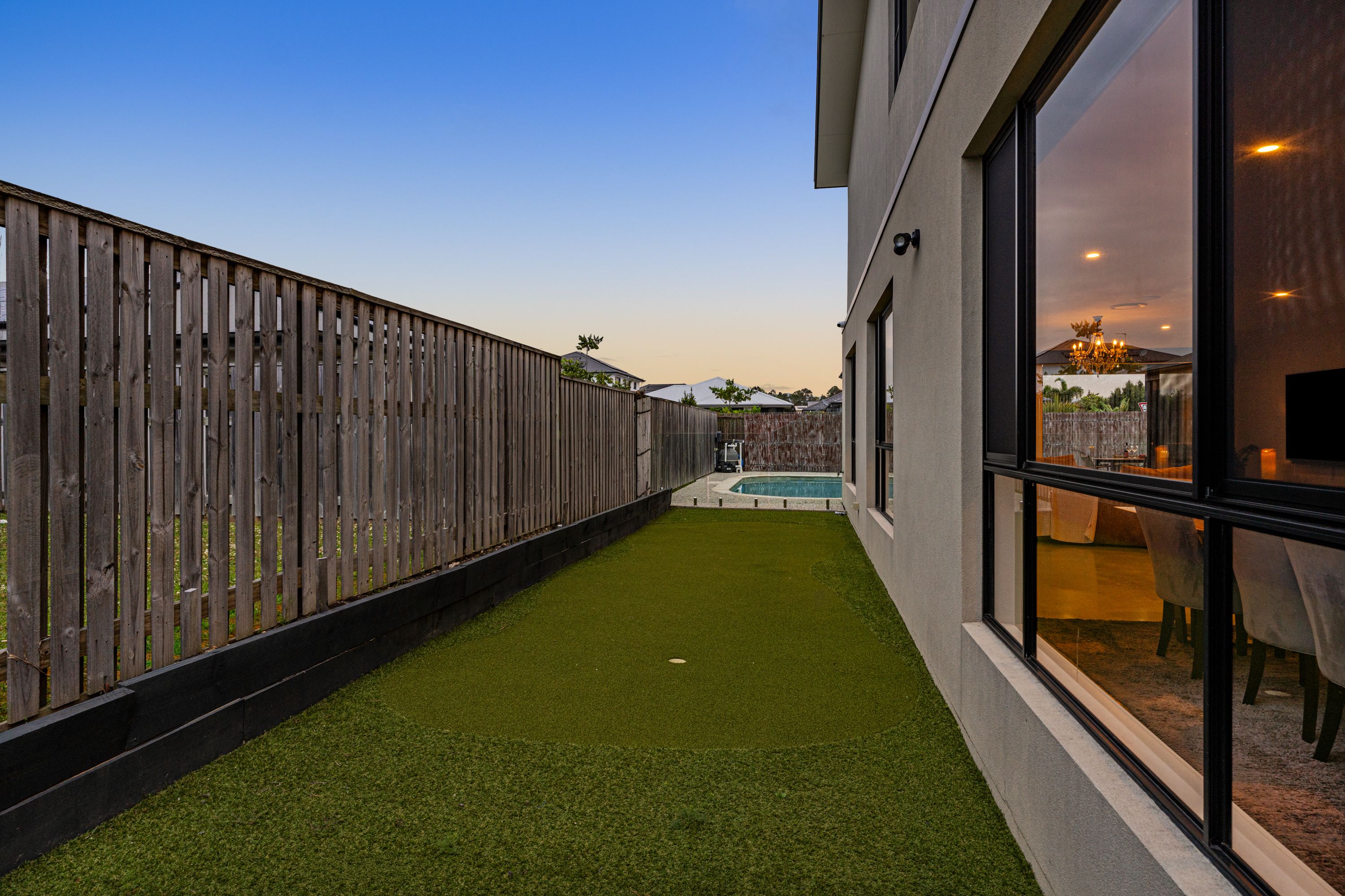 23 Mebbin Street — photo 26 of 30