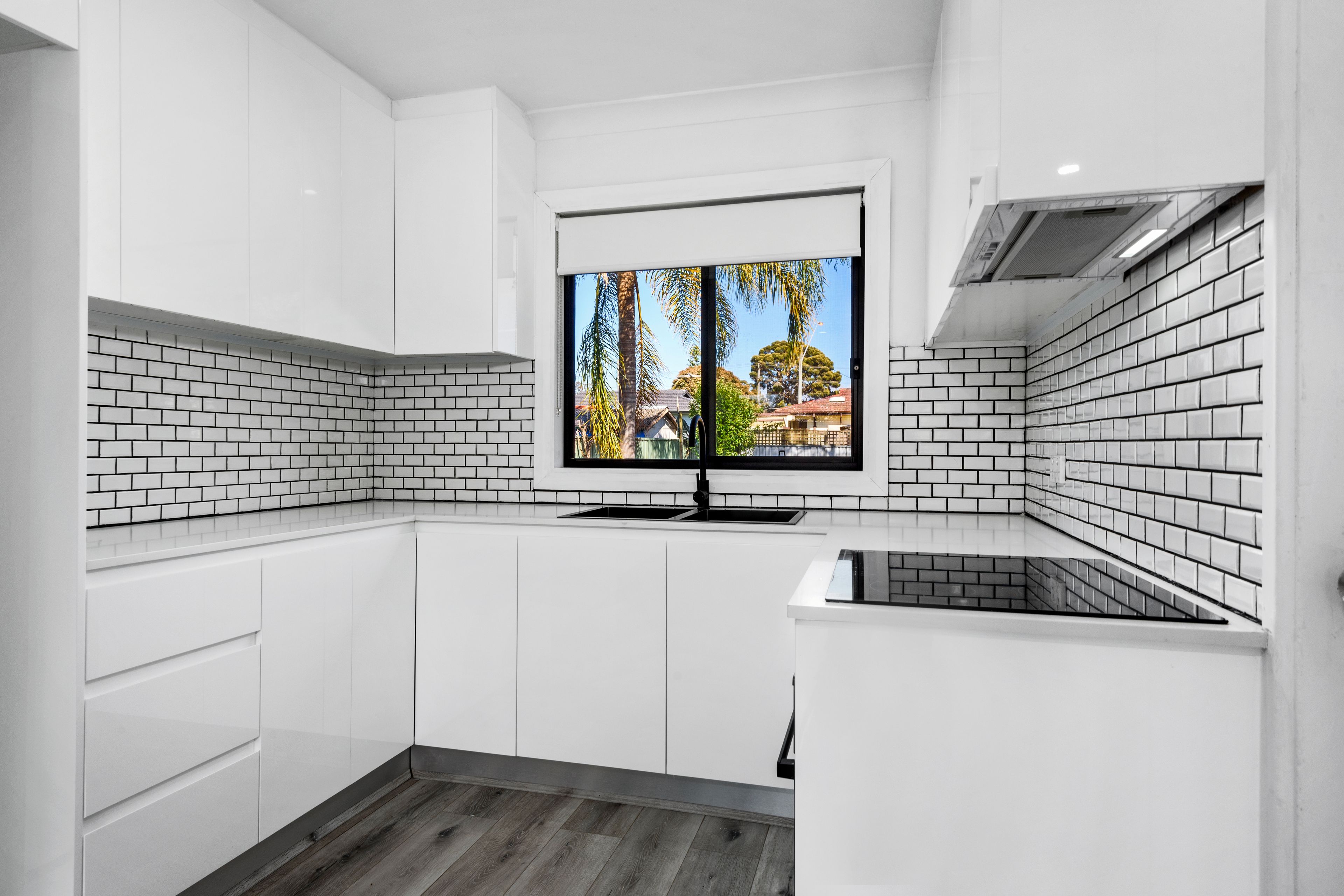 29 Sandakan Crescent, Lethbridge Park, NSW 2770