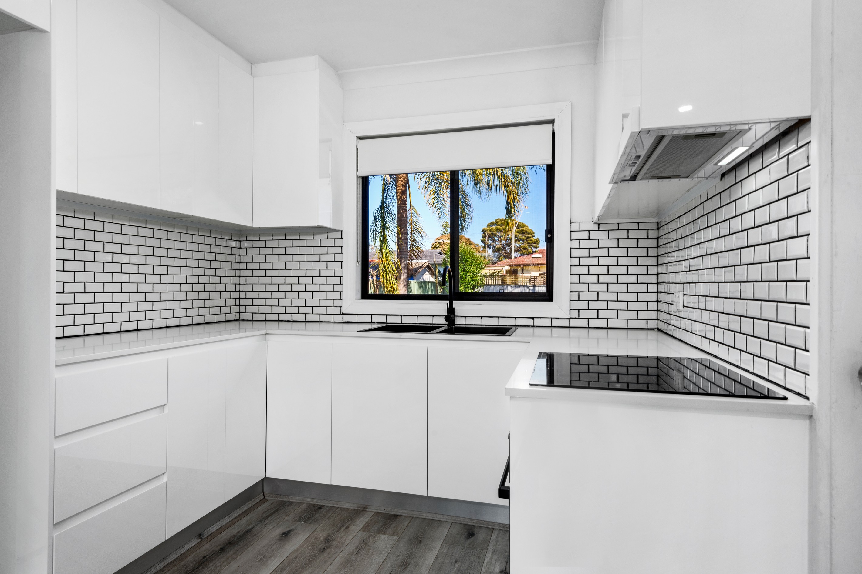 29 Sandakan Crescent, Lethbridge Park, NSW 2770