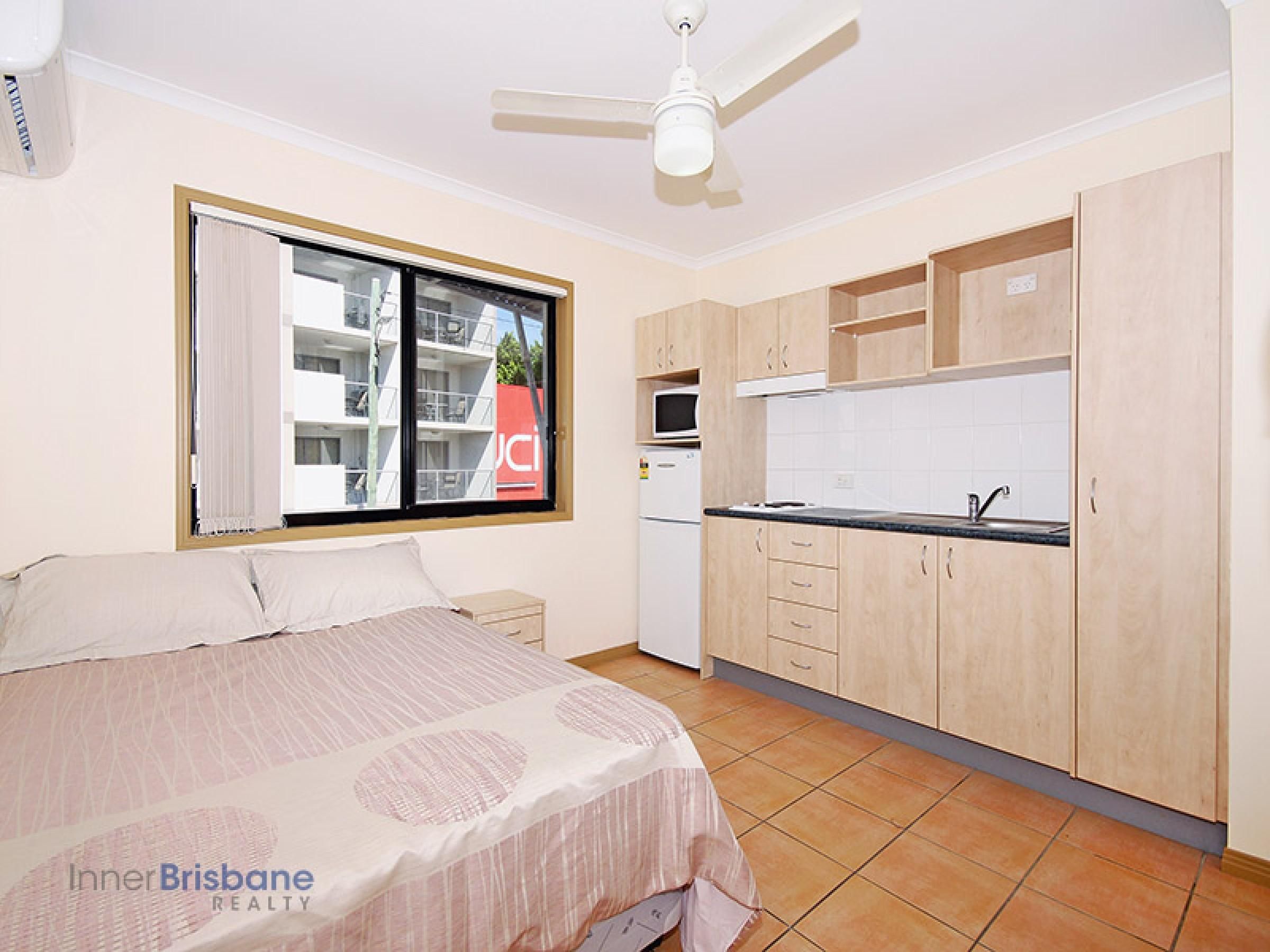 10 Primrose Street — photo 4 of 5