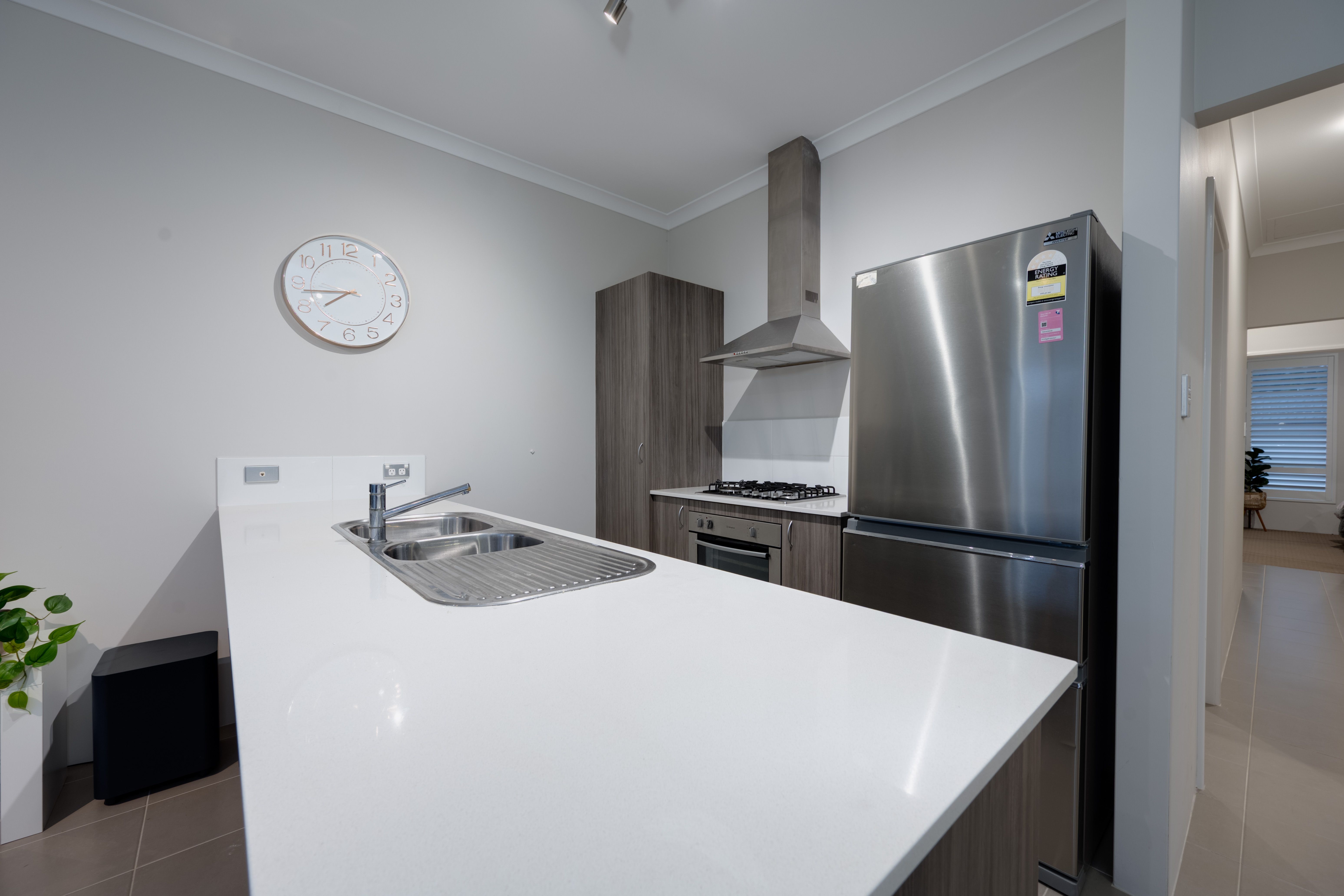 65A Eastwall Parkway — photo 5 of 15