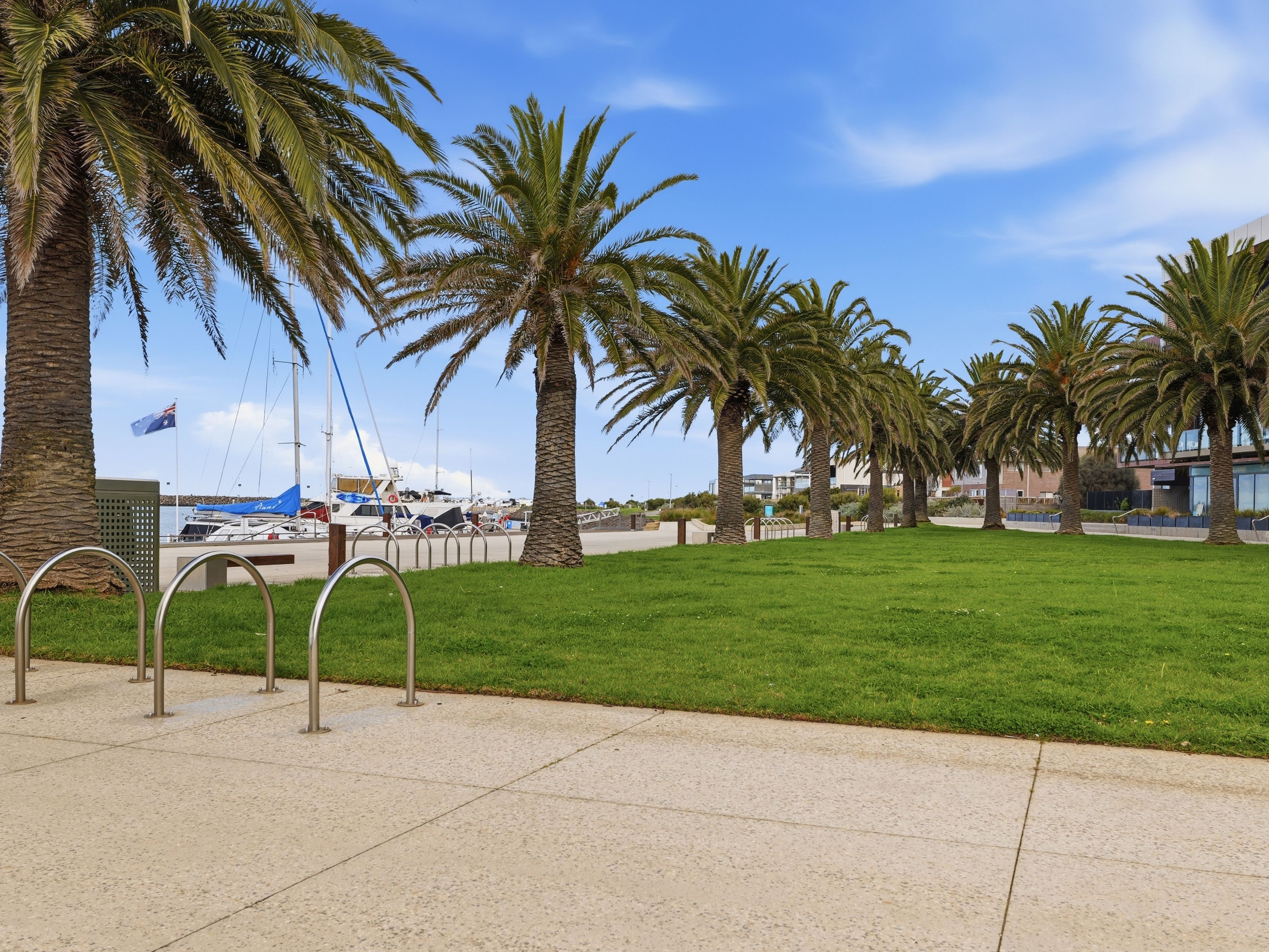 124/33 Quay Boulevard — photo 19 of 23