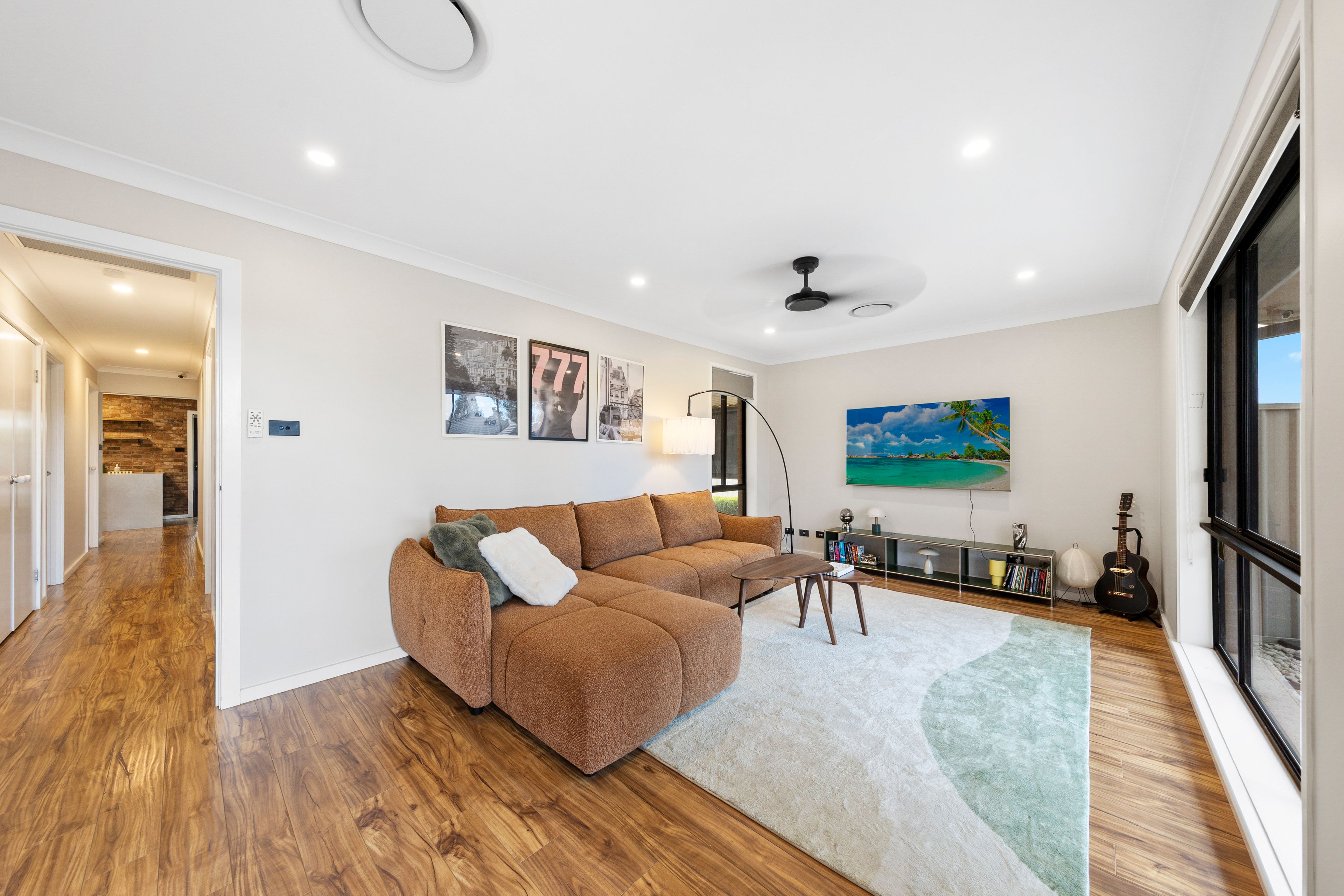 4 Hampton Way — photo 4 of 14