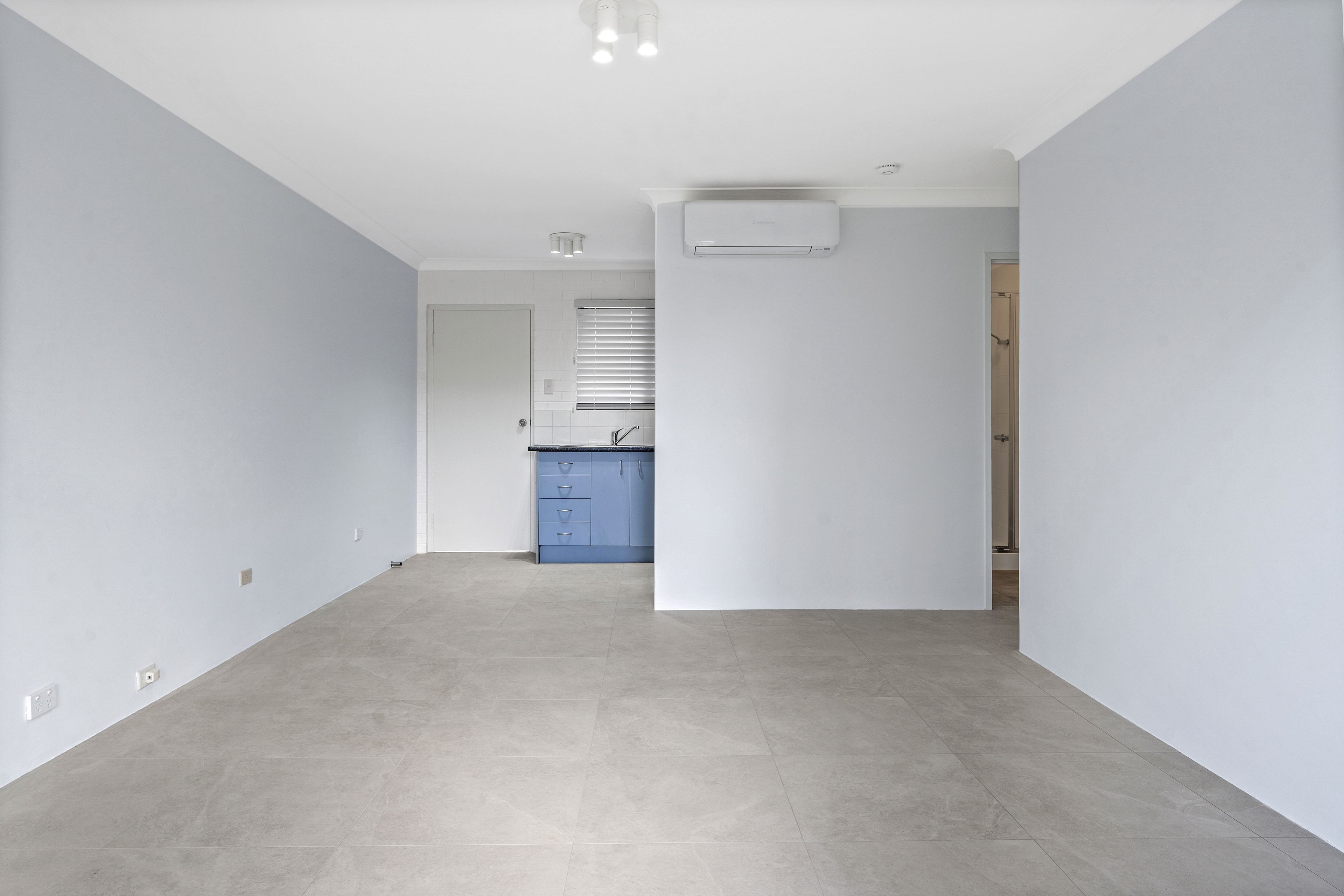 1/32 Grasspan Street — photo 4 of 16