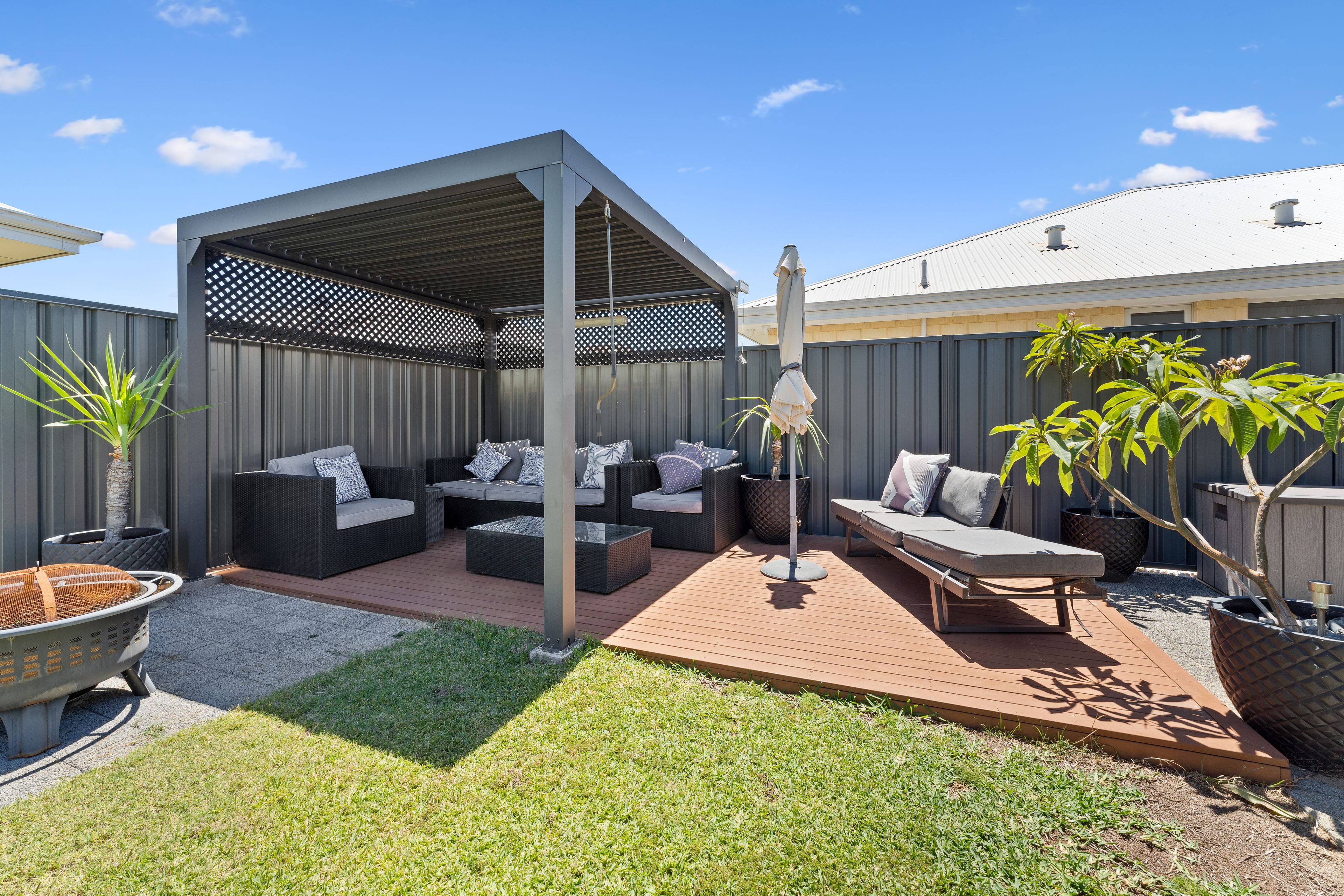 69 Bottlenose Circuit, Waikiki, WA 6169