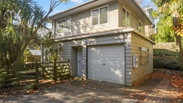 53D Mountain View Road, Western Springs