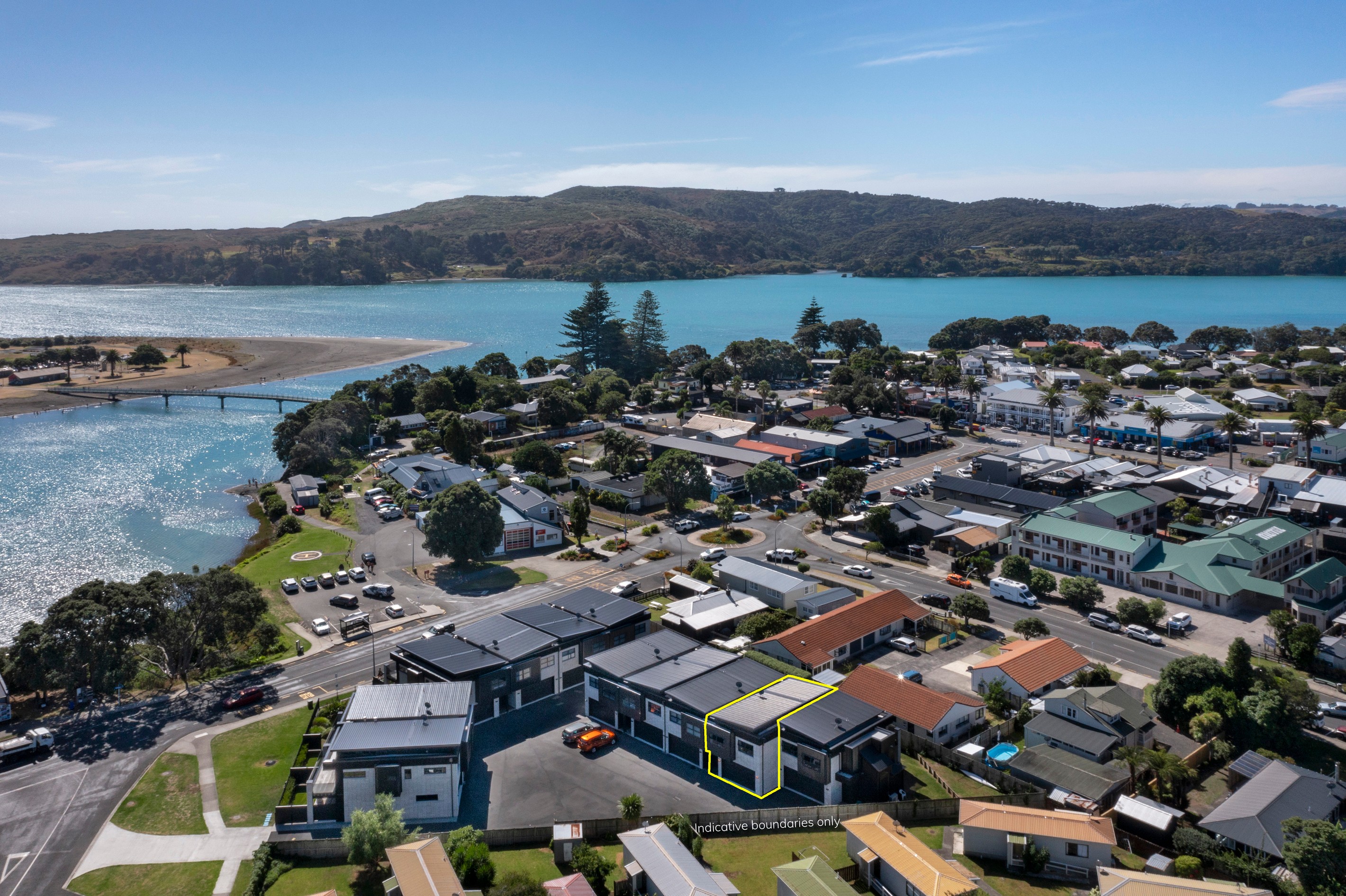 10/12 Wainui Road, Raglan, Waikato District