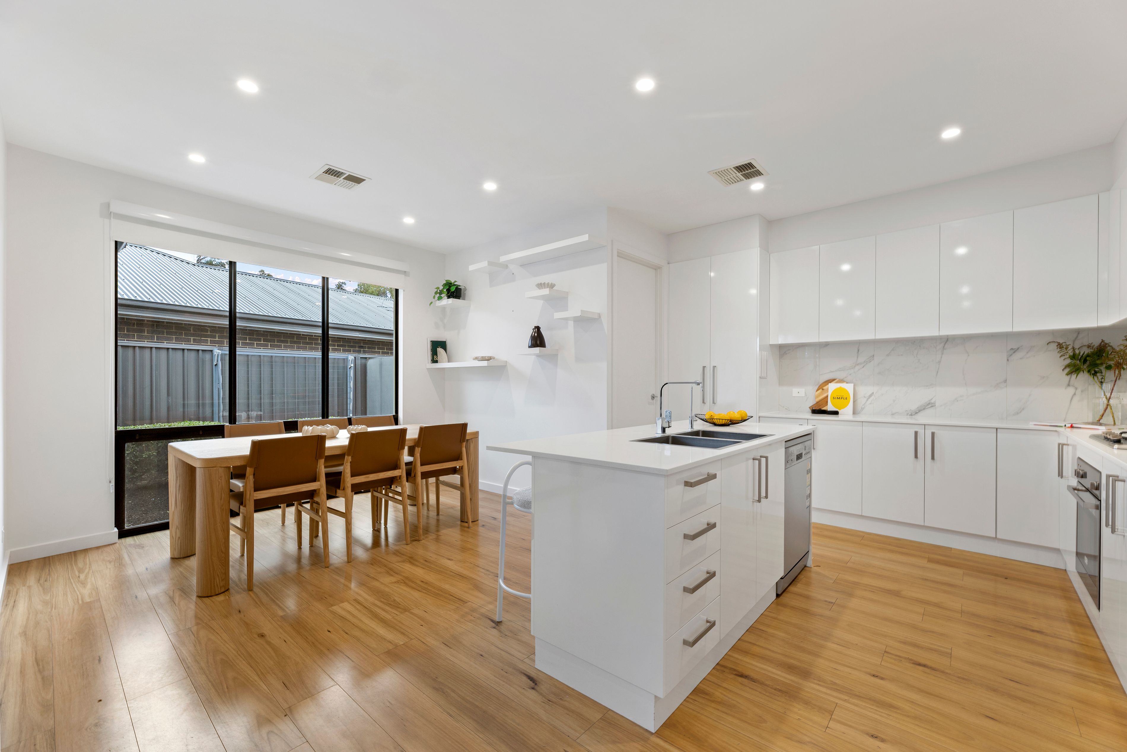 7B Vagnoni Avenue — photo 4 of 12