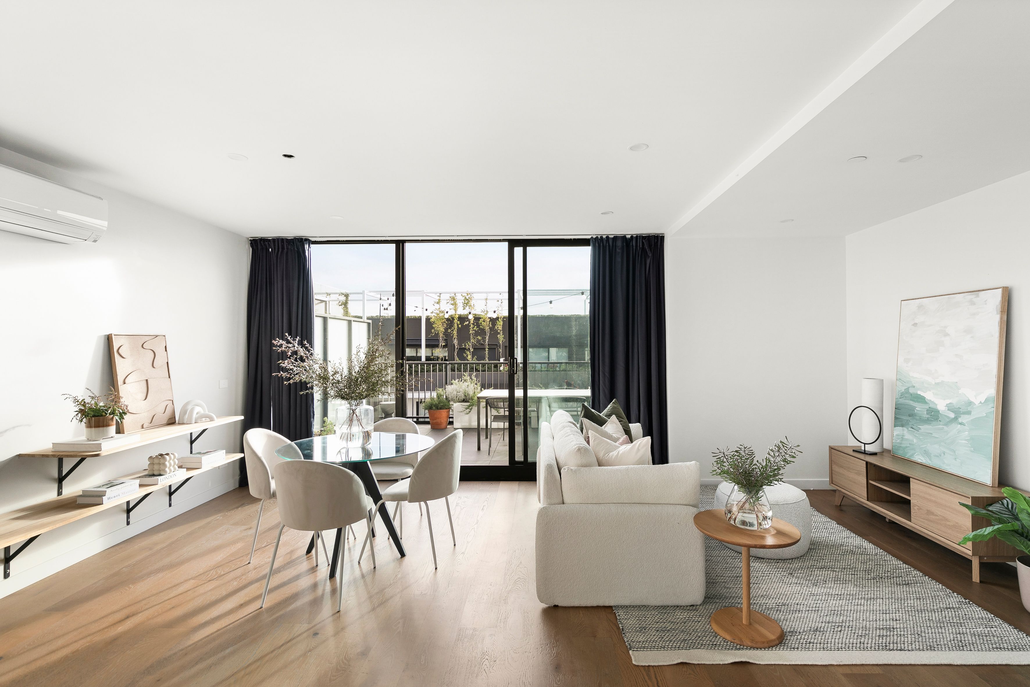 508/270 Lygon Street — photo 3 of 14