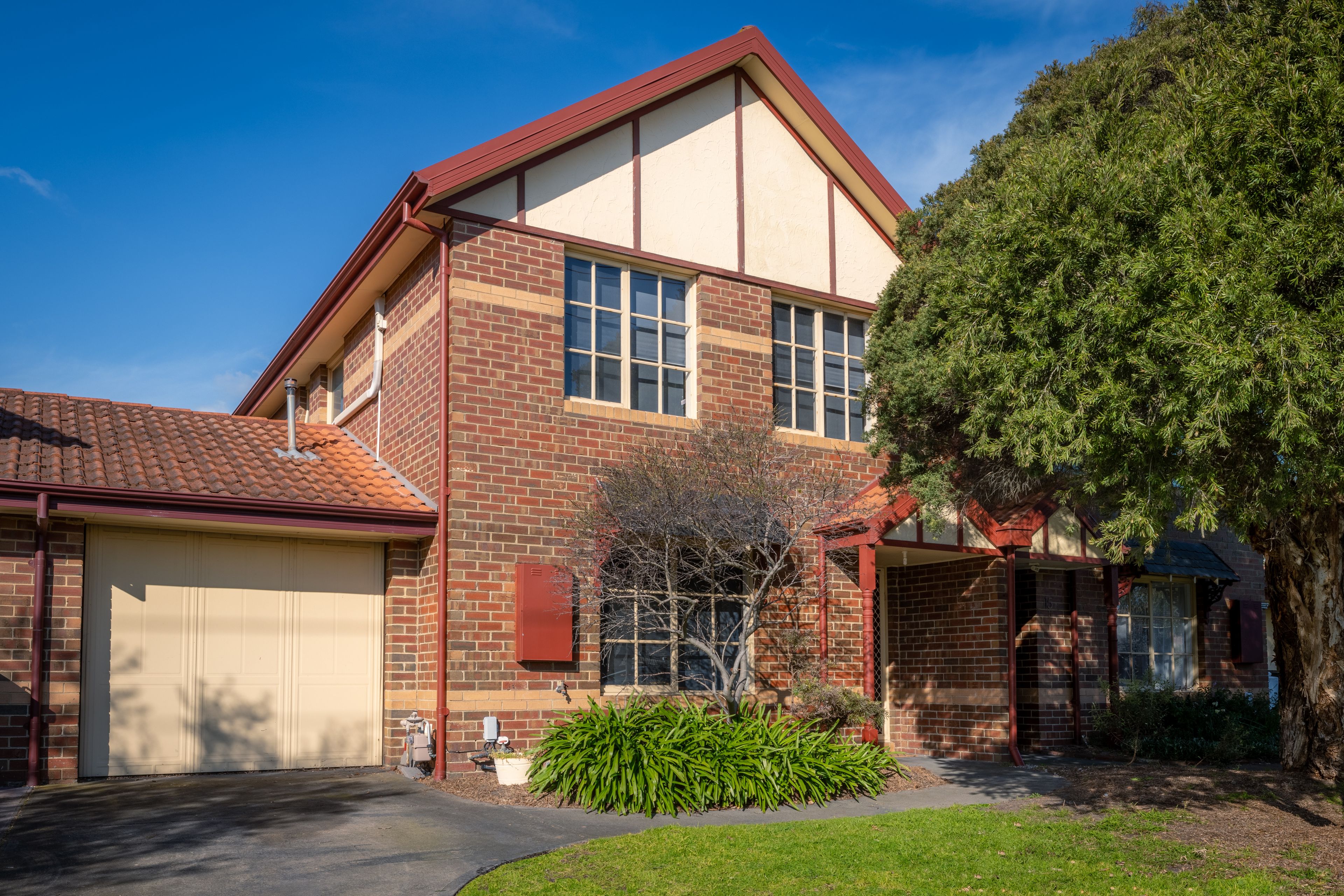 14/262-274 Poath Road — photo from Ray White Oakleigh