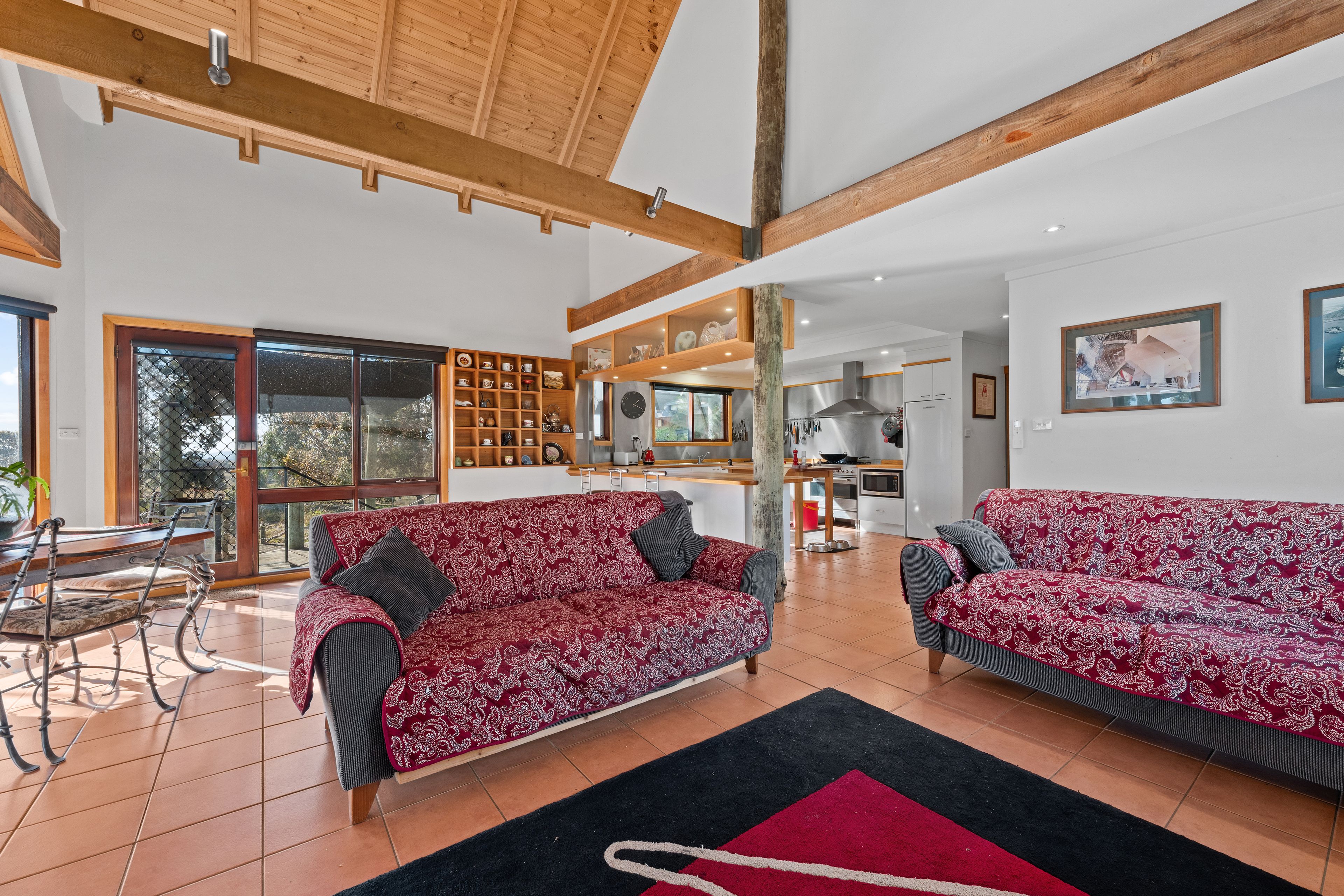 314 Fernleigh Drive — photo 4 of 30