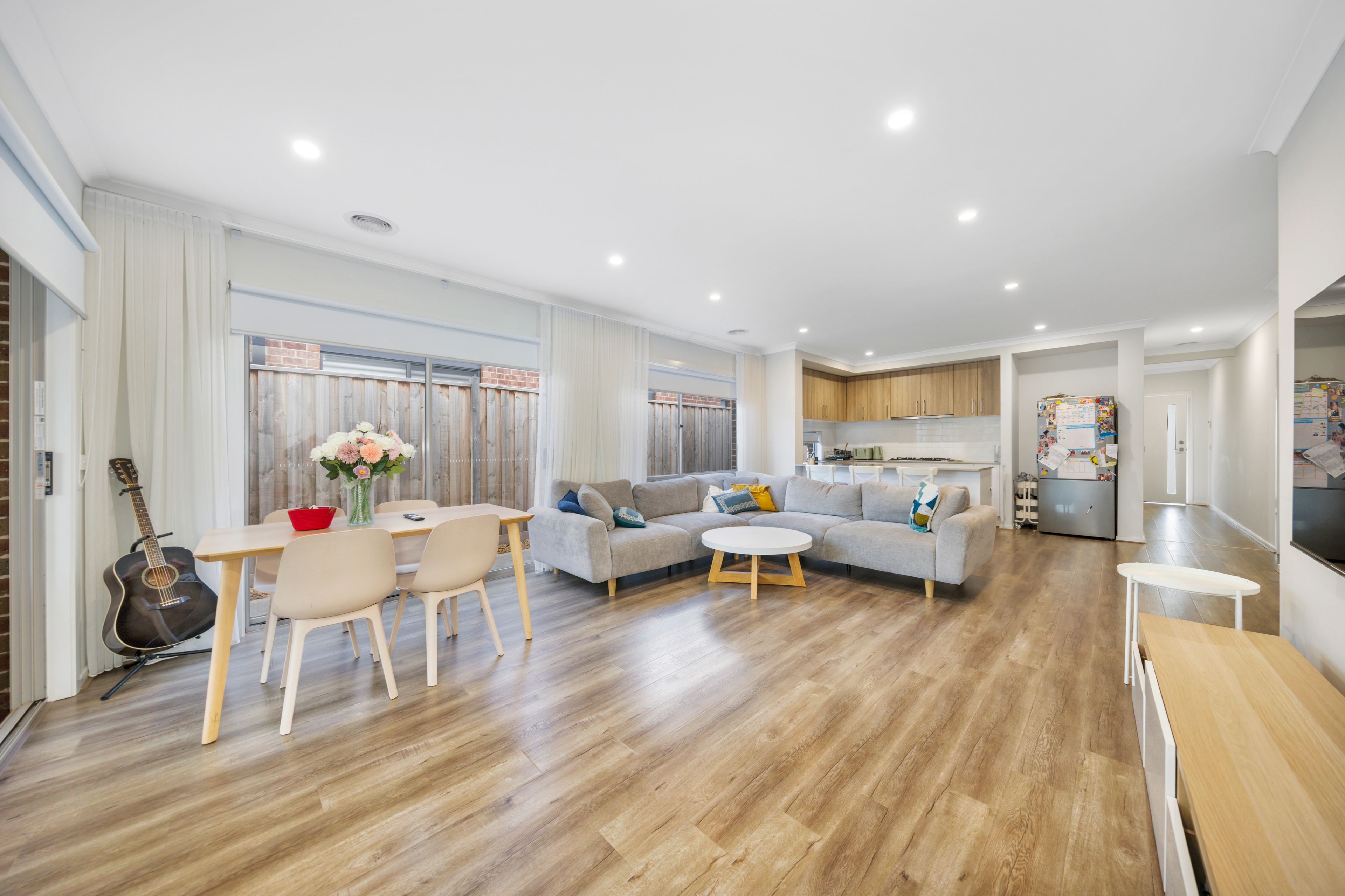 17 Milsom Avenue — photo 7 of 12