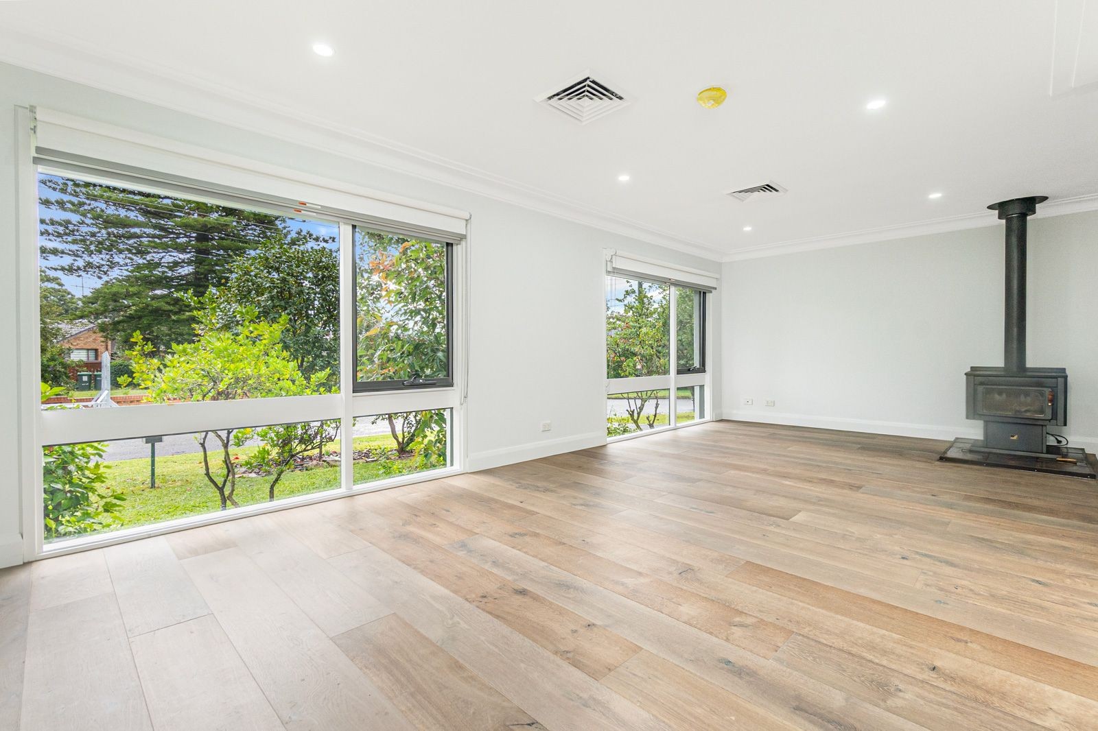 4 Carinyah Crescent, Castle Hill, NSW 2154