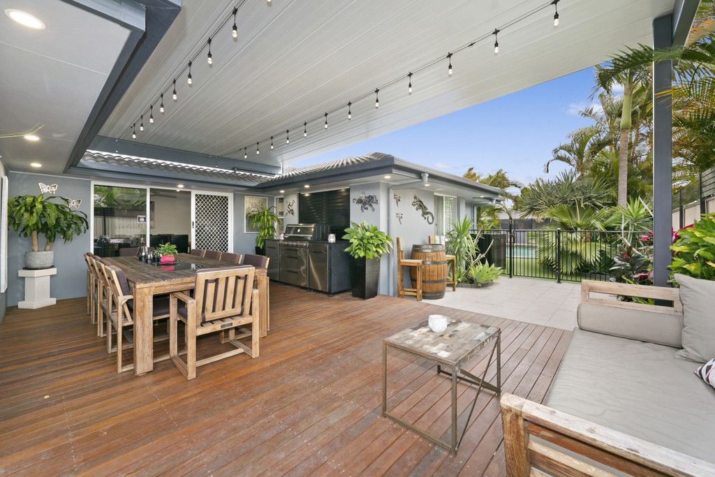 3 Betony Court, Elanora, QLD 4221