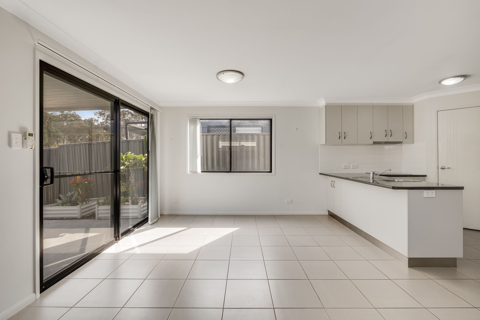 7 Barron Lane — photo 3 of 11