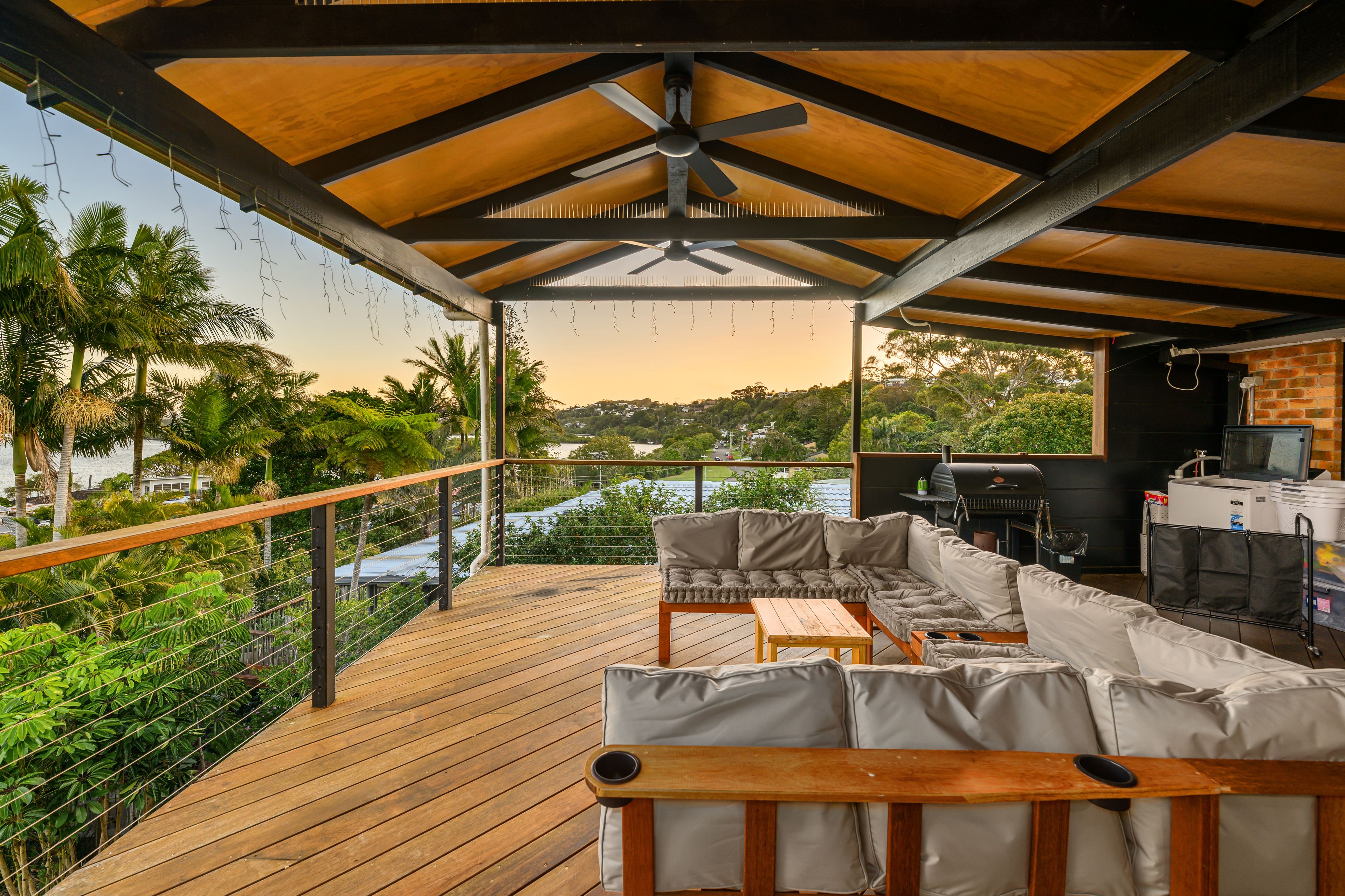 6 Summit Drive — photo 13 of 17