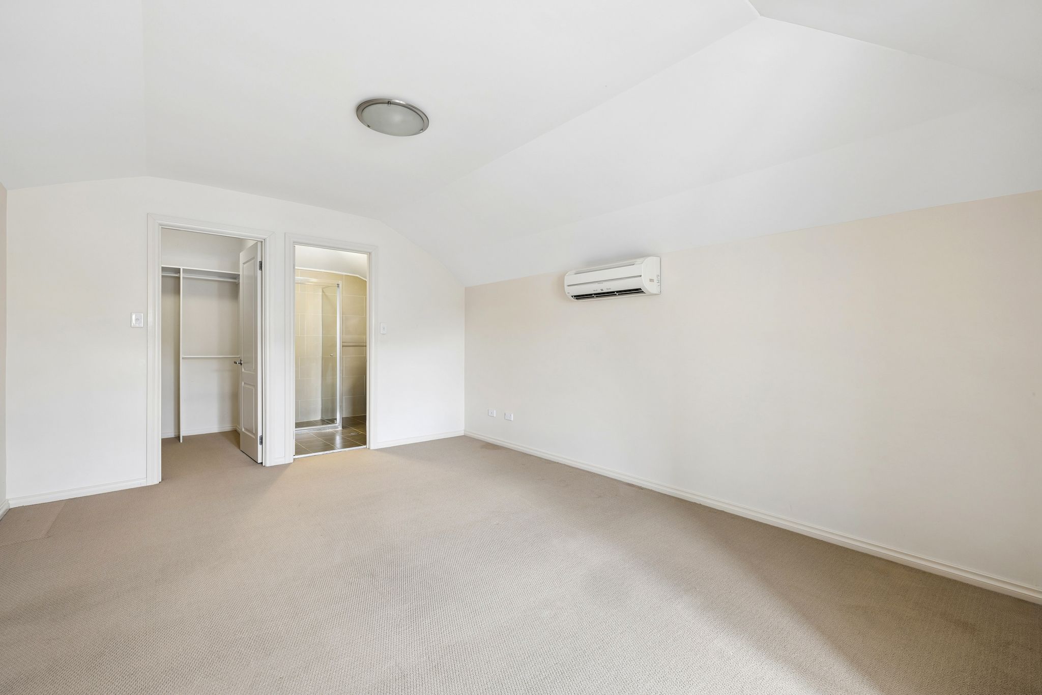 5/28-30 Yattenden Crescent — photo 9 of 15