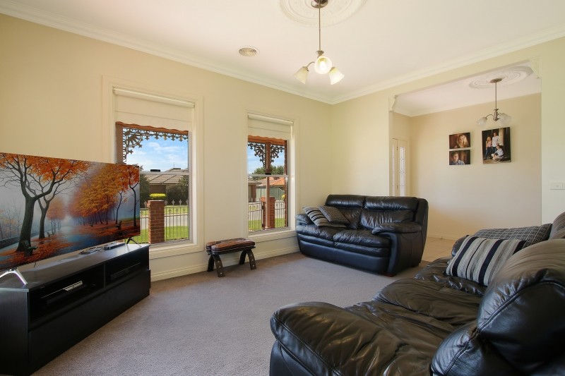 3 Samuel Place, East Albury, NSW 2640