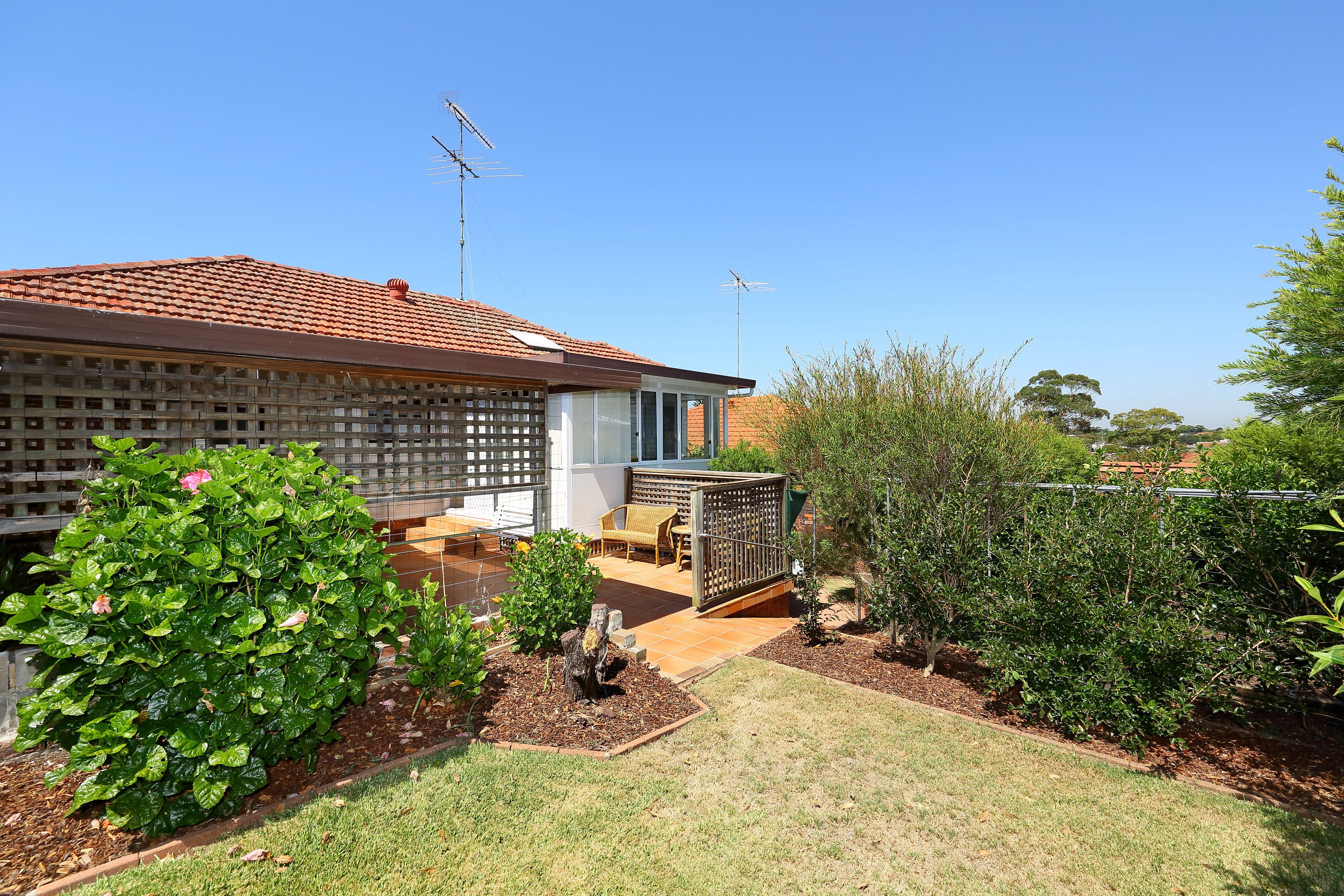 9 Moombara Avenue, Peakhurst, NSW 2210