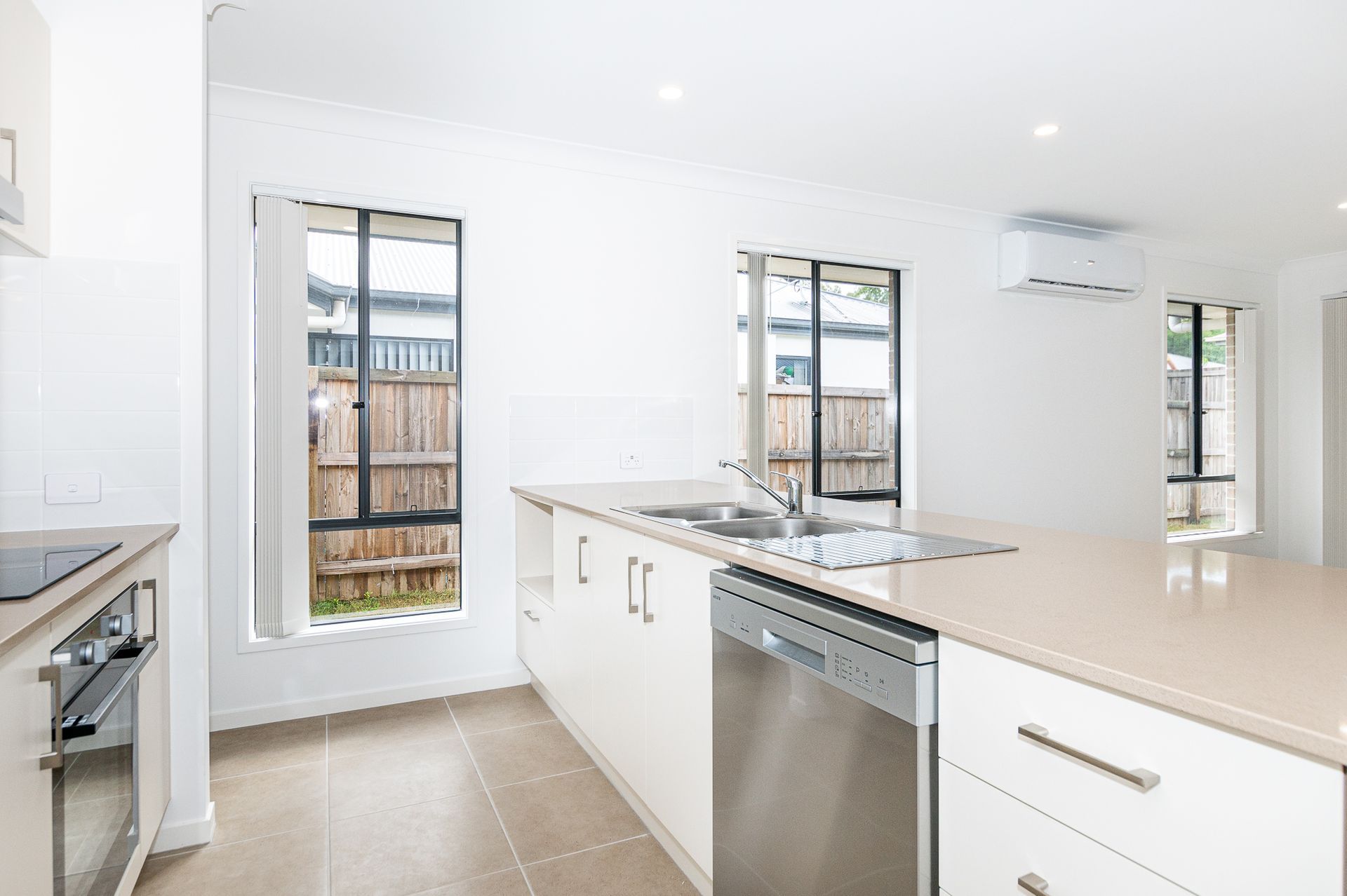 13 Roger Street — photo 3 of 8