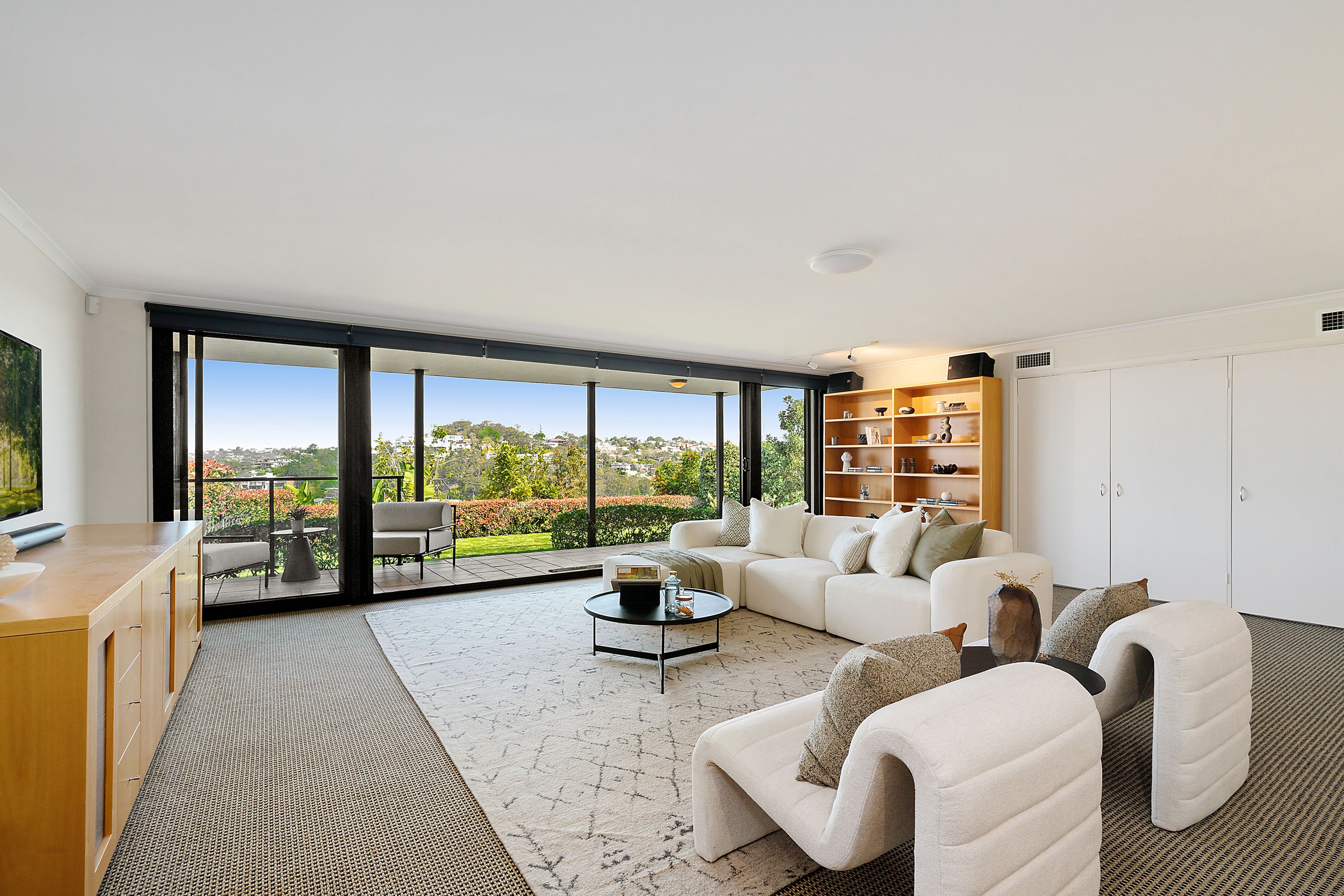 10 Knight Place — photo 5 of 22