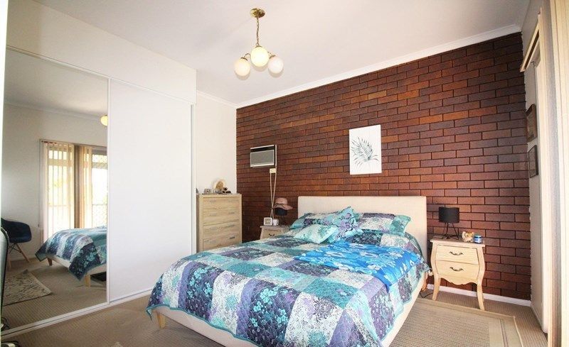 18 Tandoor Drive — photo 6 of 8