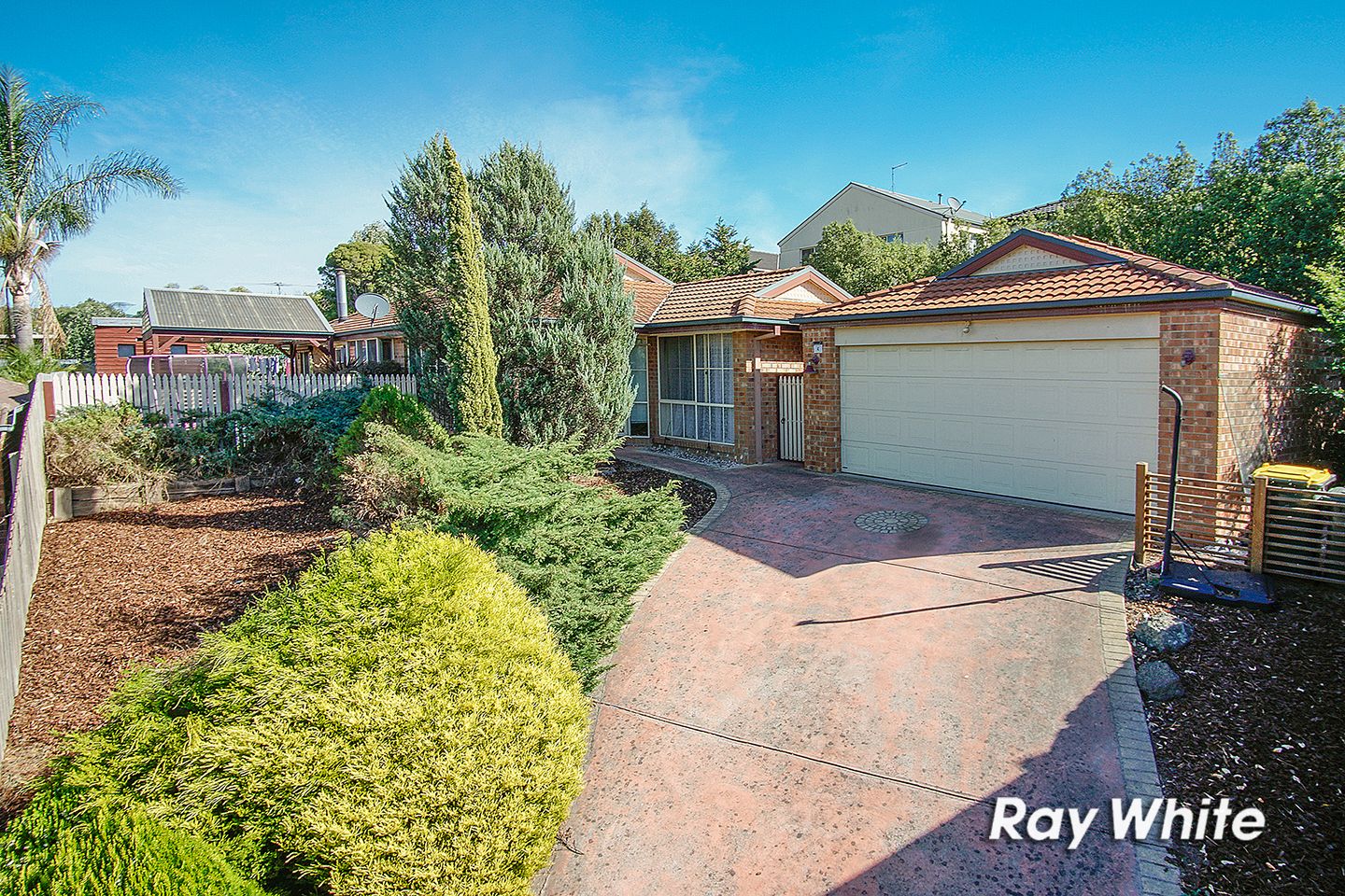 4 Sandra Court, Langwarrin VIC 3910