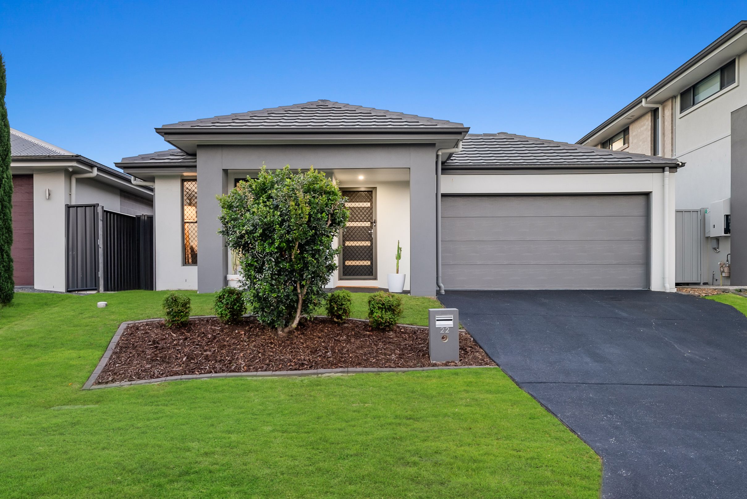 22 Majestic Avenue — photo 25 of 30