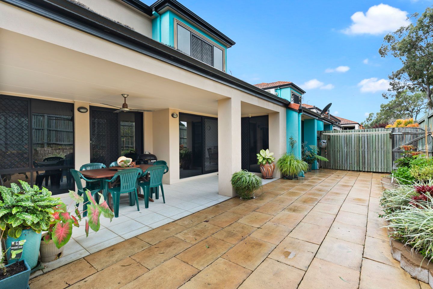 2 Barnstaple Street, Torquay QLD 4655